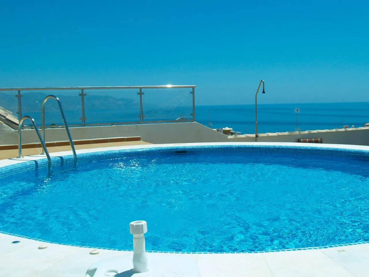 Nerja Paradise Rentals - City Center Apt Plaza España
