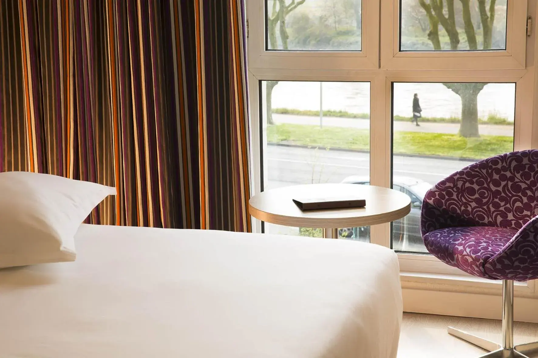 Bed in Escale Oceania Orléans Bed in Escale Oceania Orléans