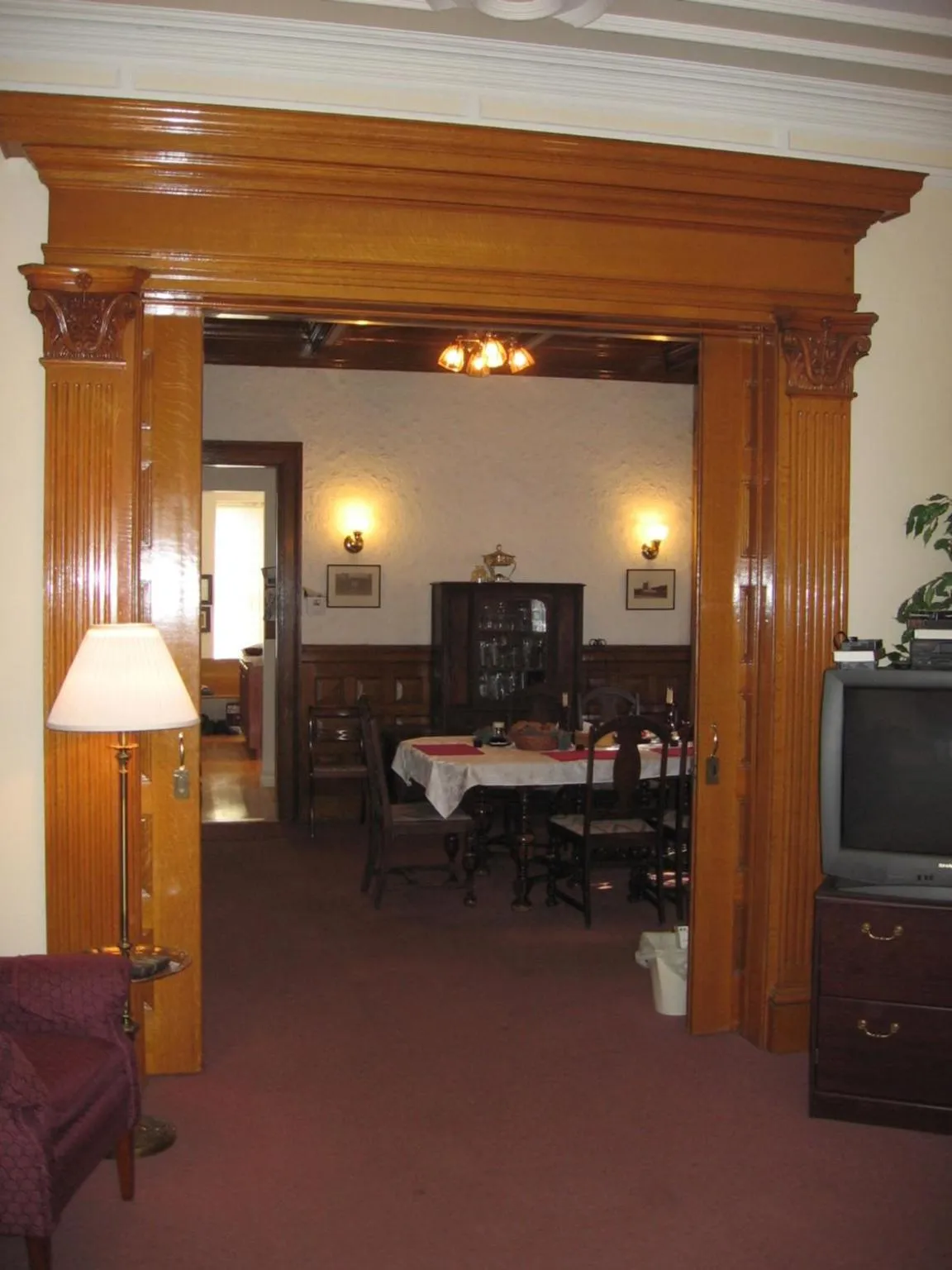 Olde Judge Mansion B&B