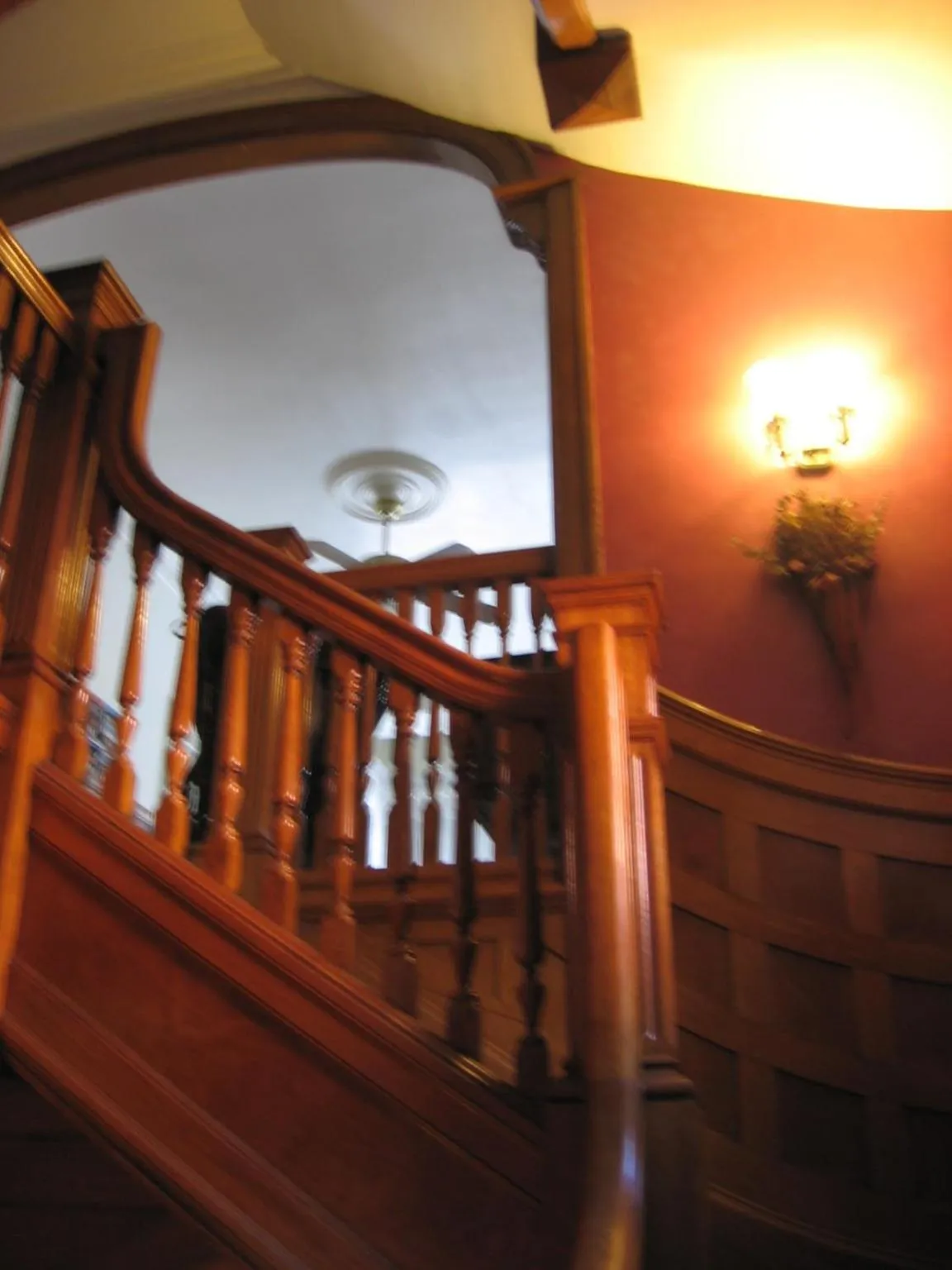 Olde Judge Mansion B&B