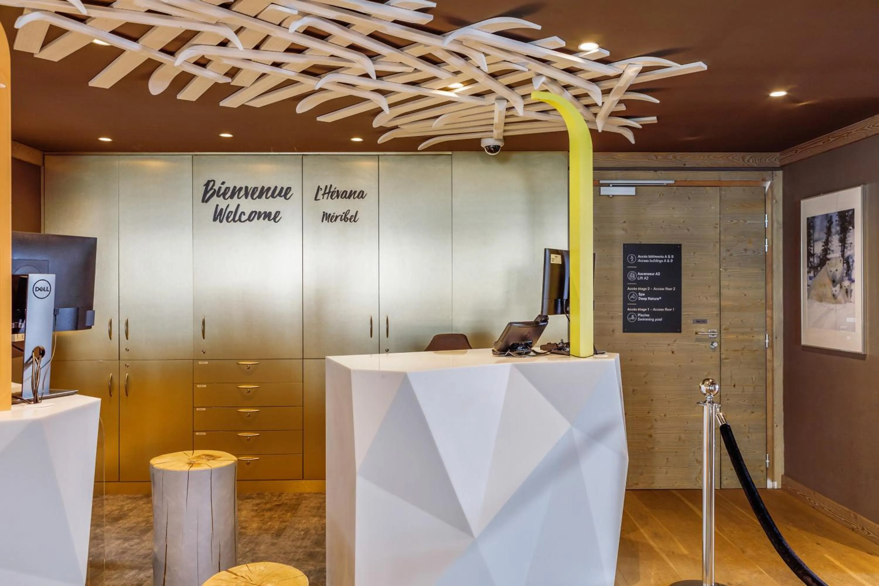 Facade/entrance in Résidence Pierre & Vacances Premium L'Hévana