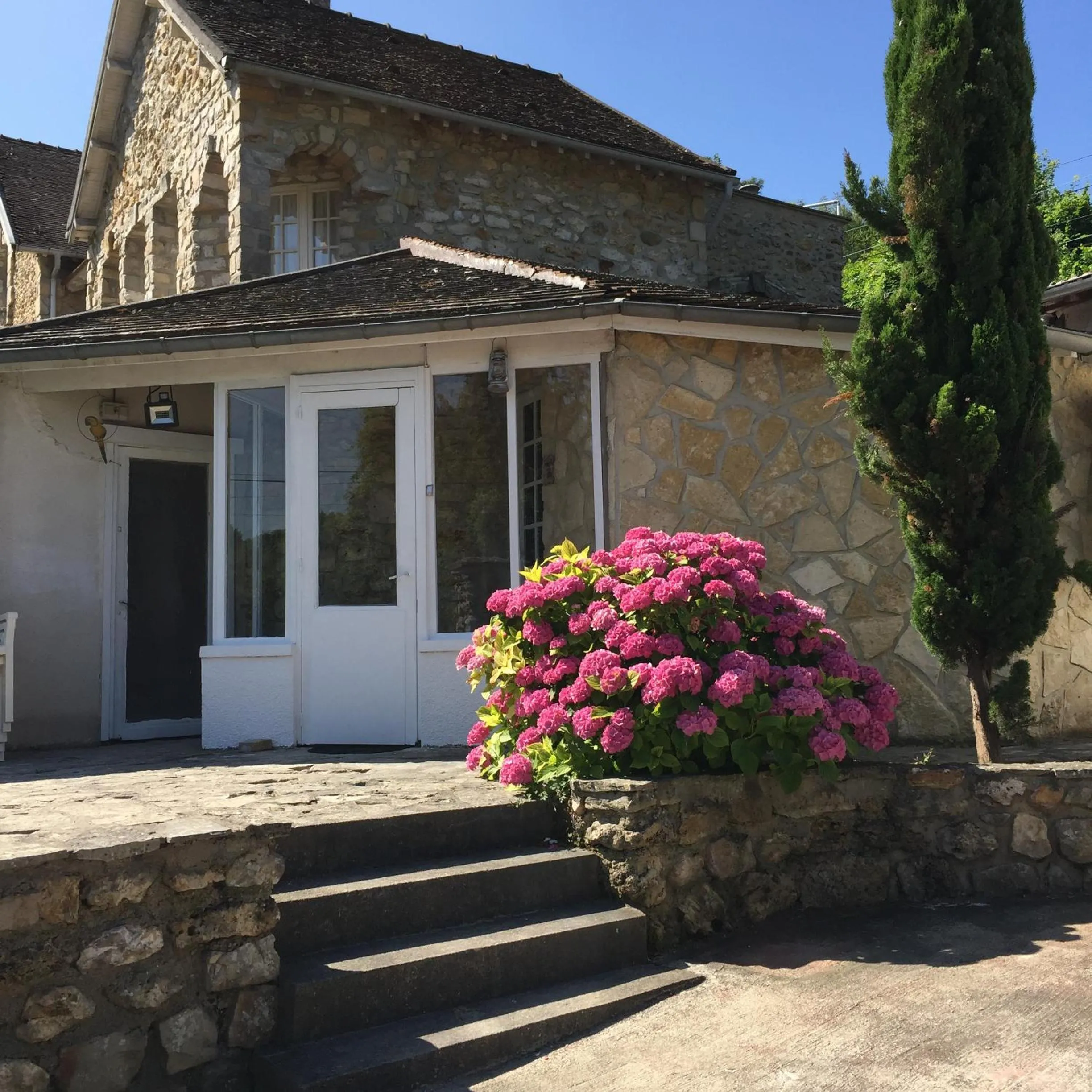 Maison en bord de seine