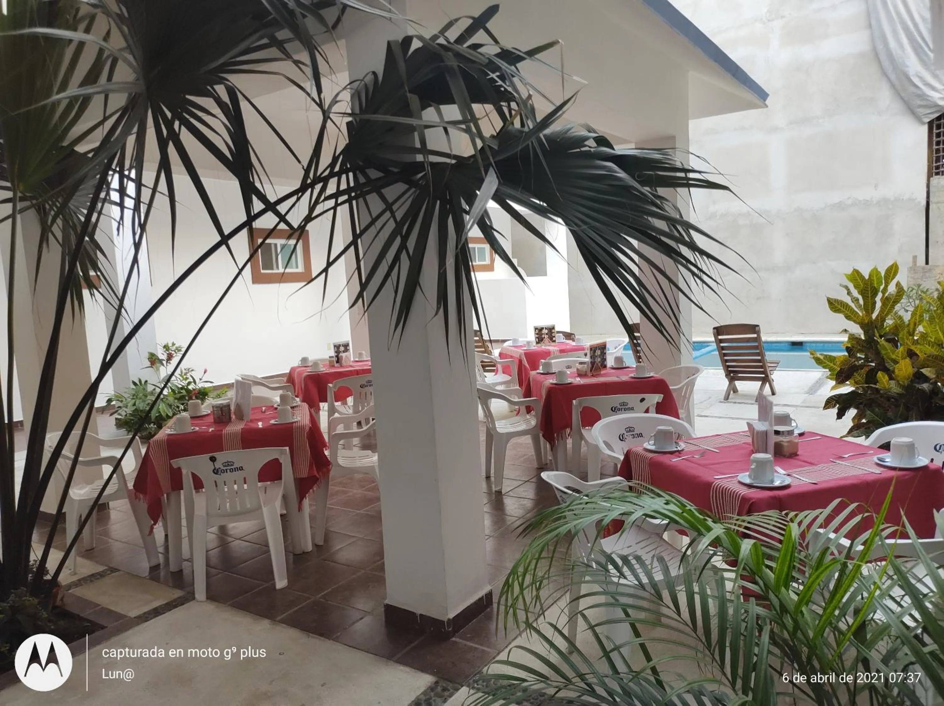 Hotel D Abril