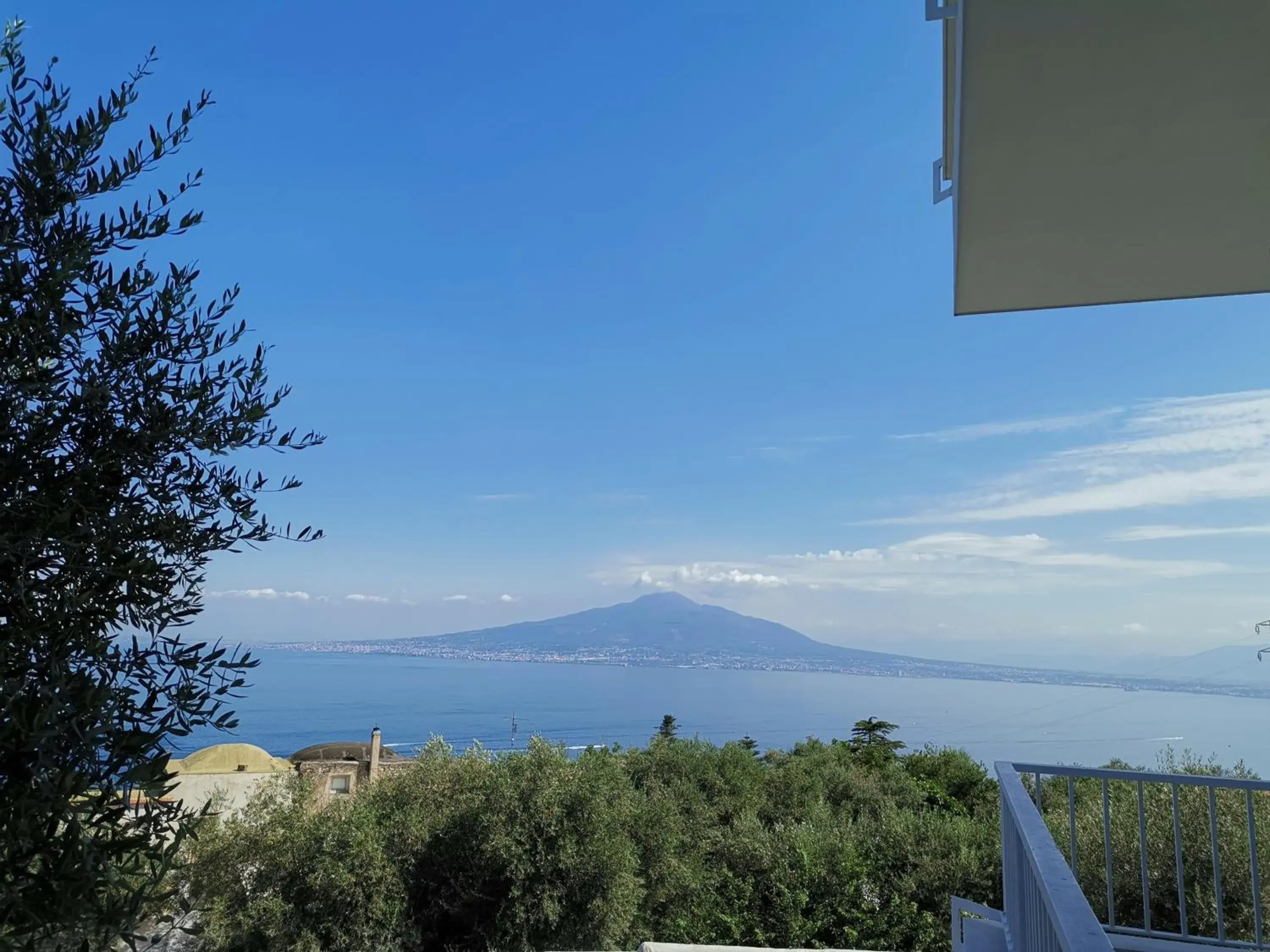 Double Room with Sea View in Maison Montechiaro Double Room with Sea View in Maison Montechiaro