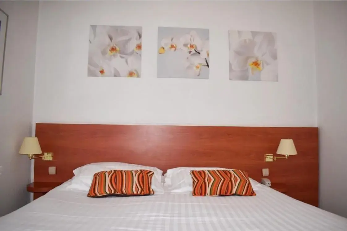 Superior Double Room in Hotel Colbert Superior Double Room in Hotel Colbert