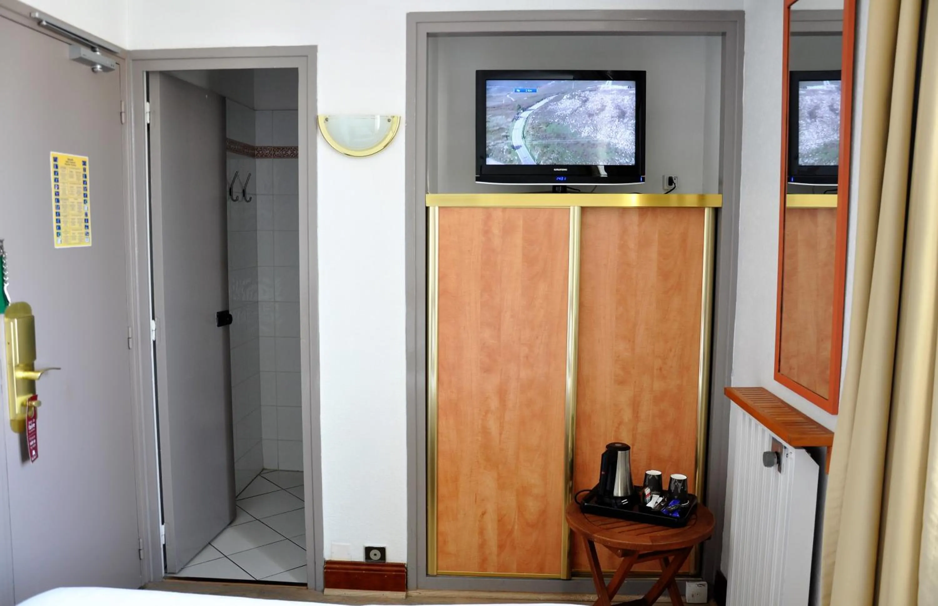 Patio in Hotel Colbert