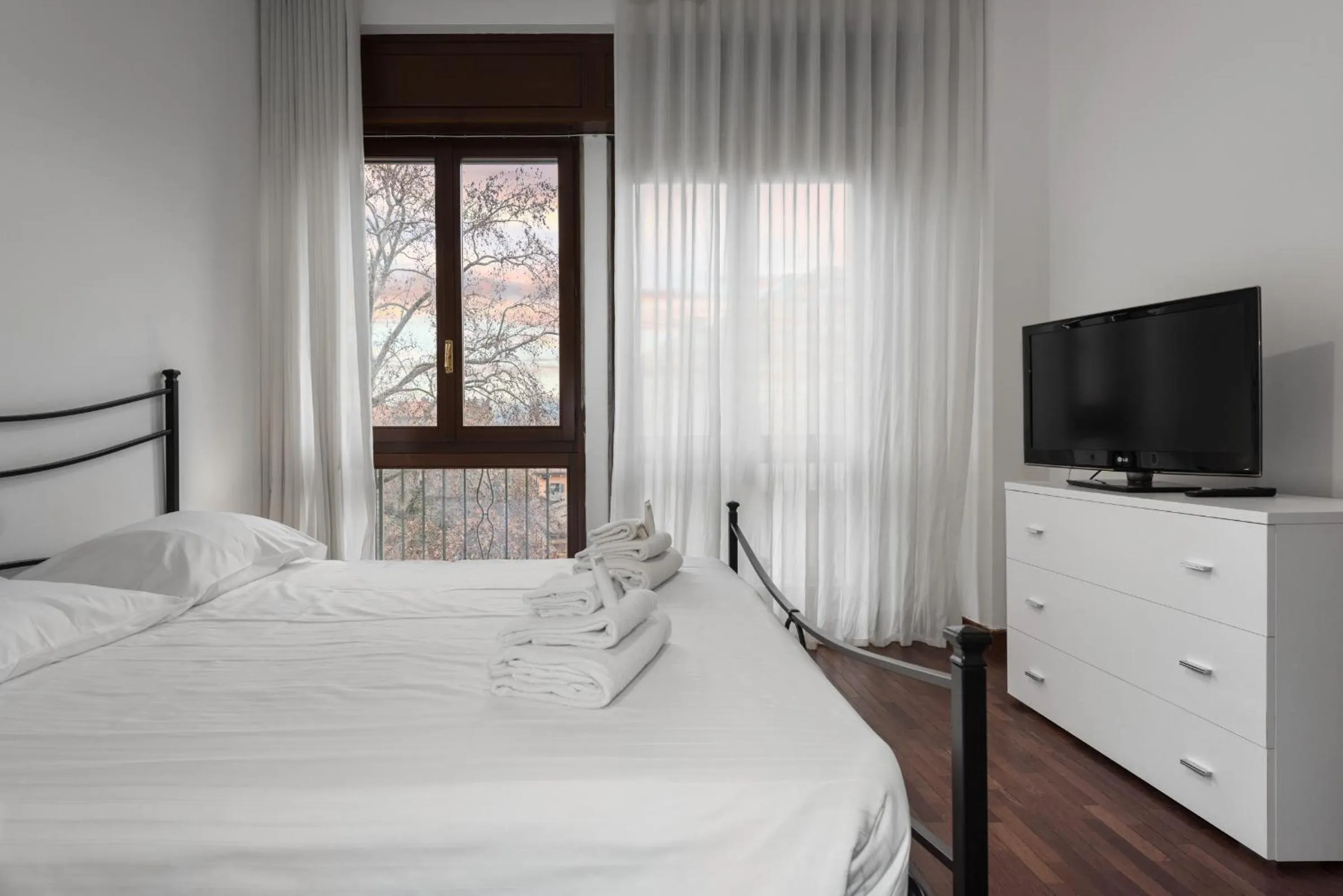 Flats4Rent Lucia