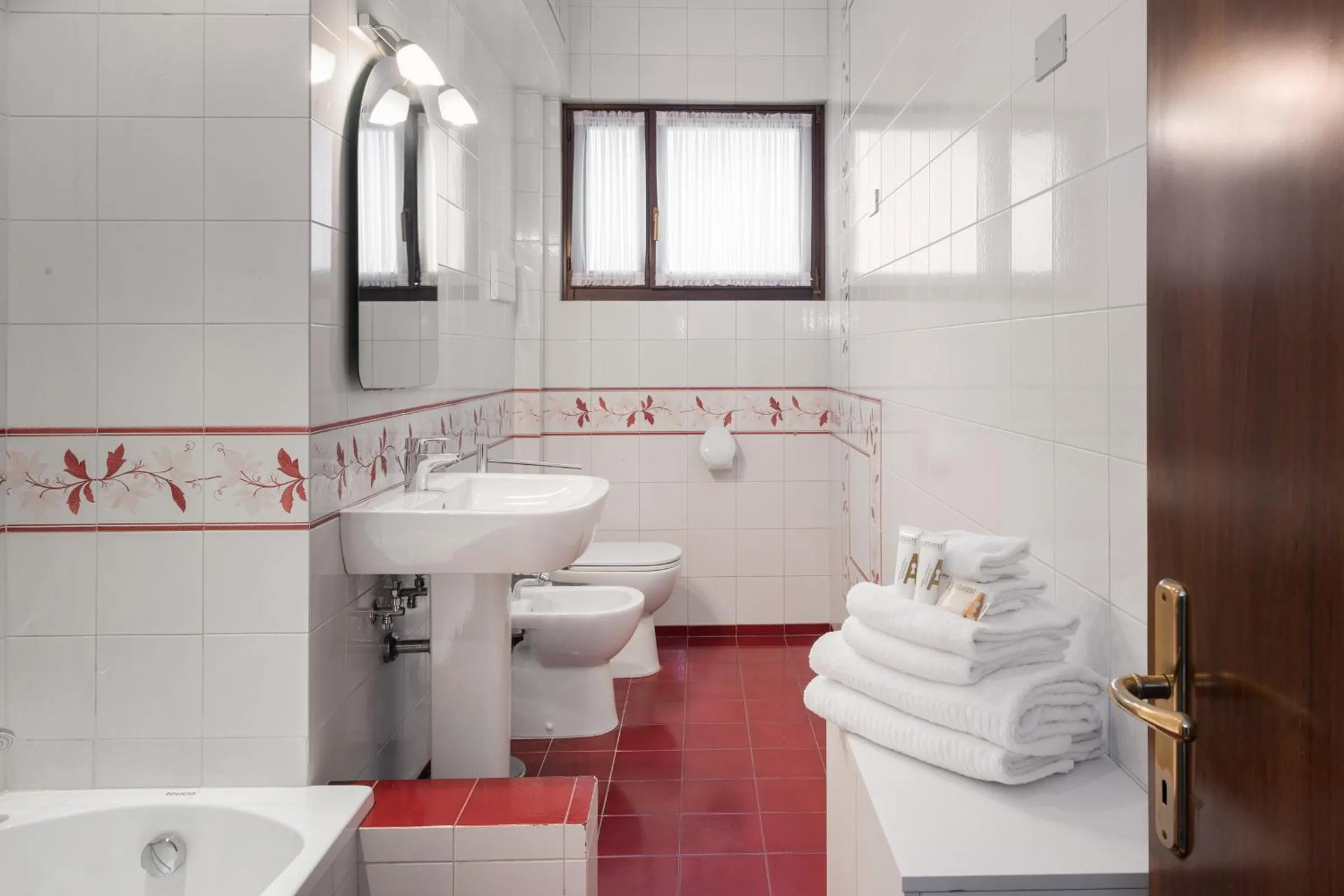 Flats4Rent Lucia