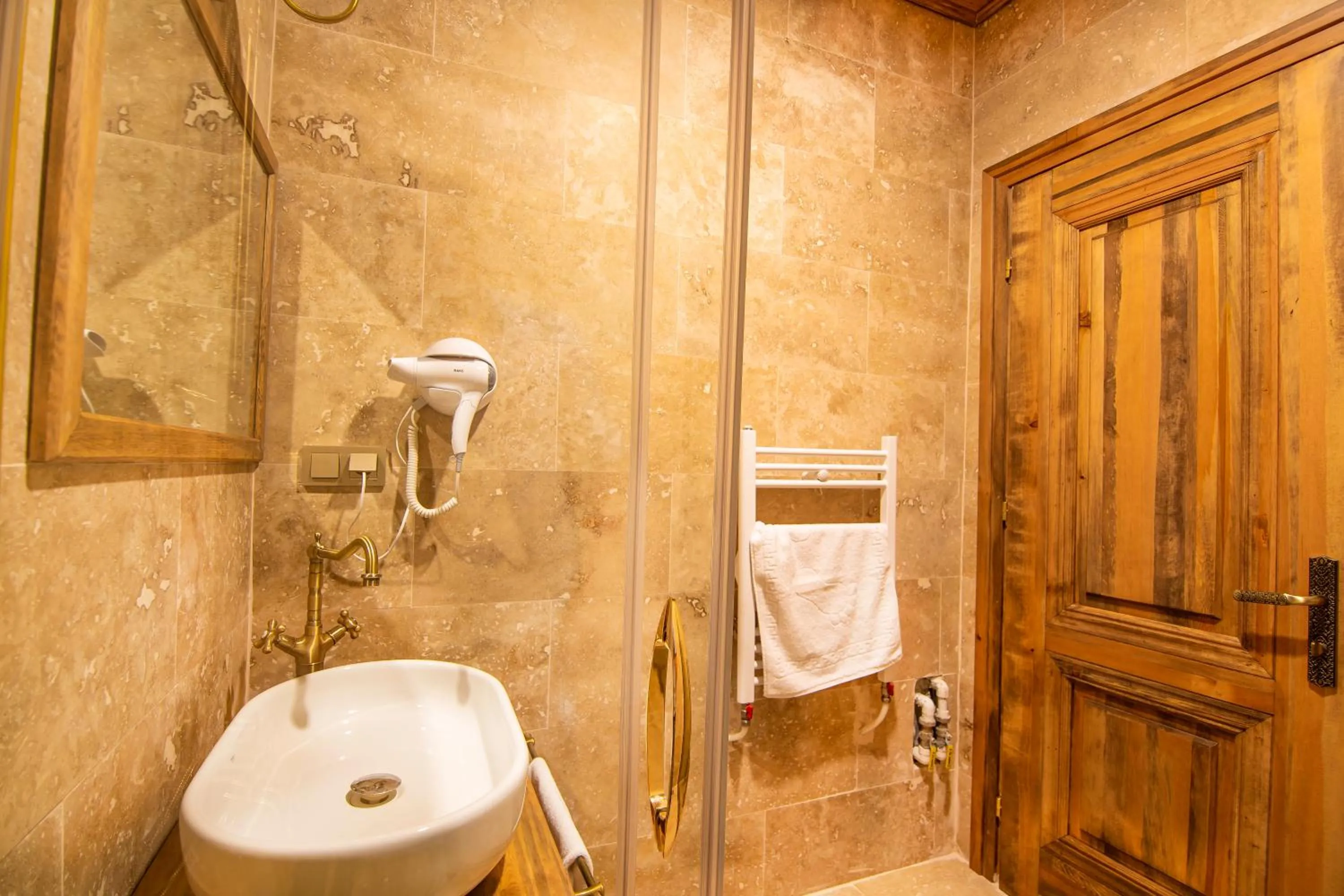 Bathroom in ikarus Cappadocia Hotel