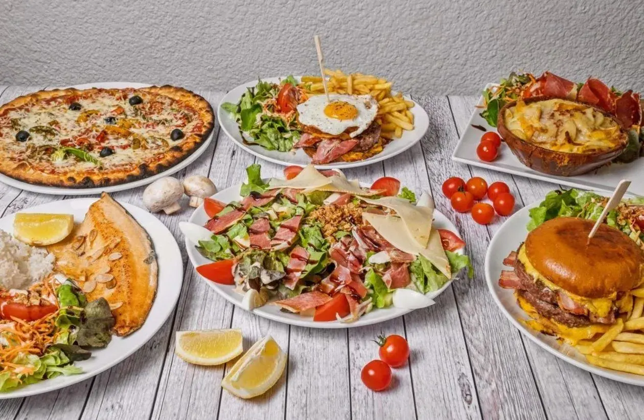 Restaurant/places to eat in The Originals Access, Hôtel Foix Restaurant/places to eat in The Originals Access, Hôtel Foix