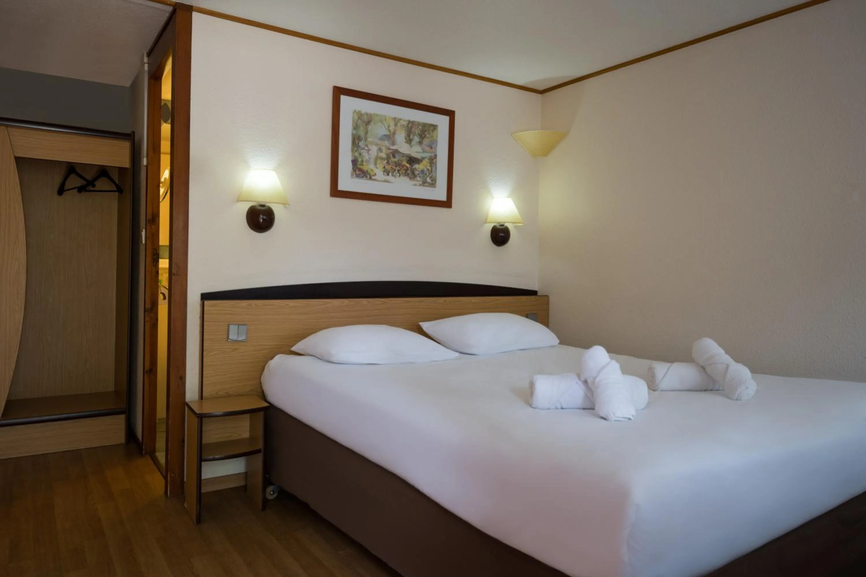 Bed in The Originals Access, Hôtel Foix