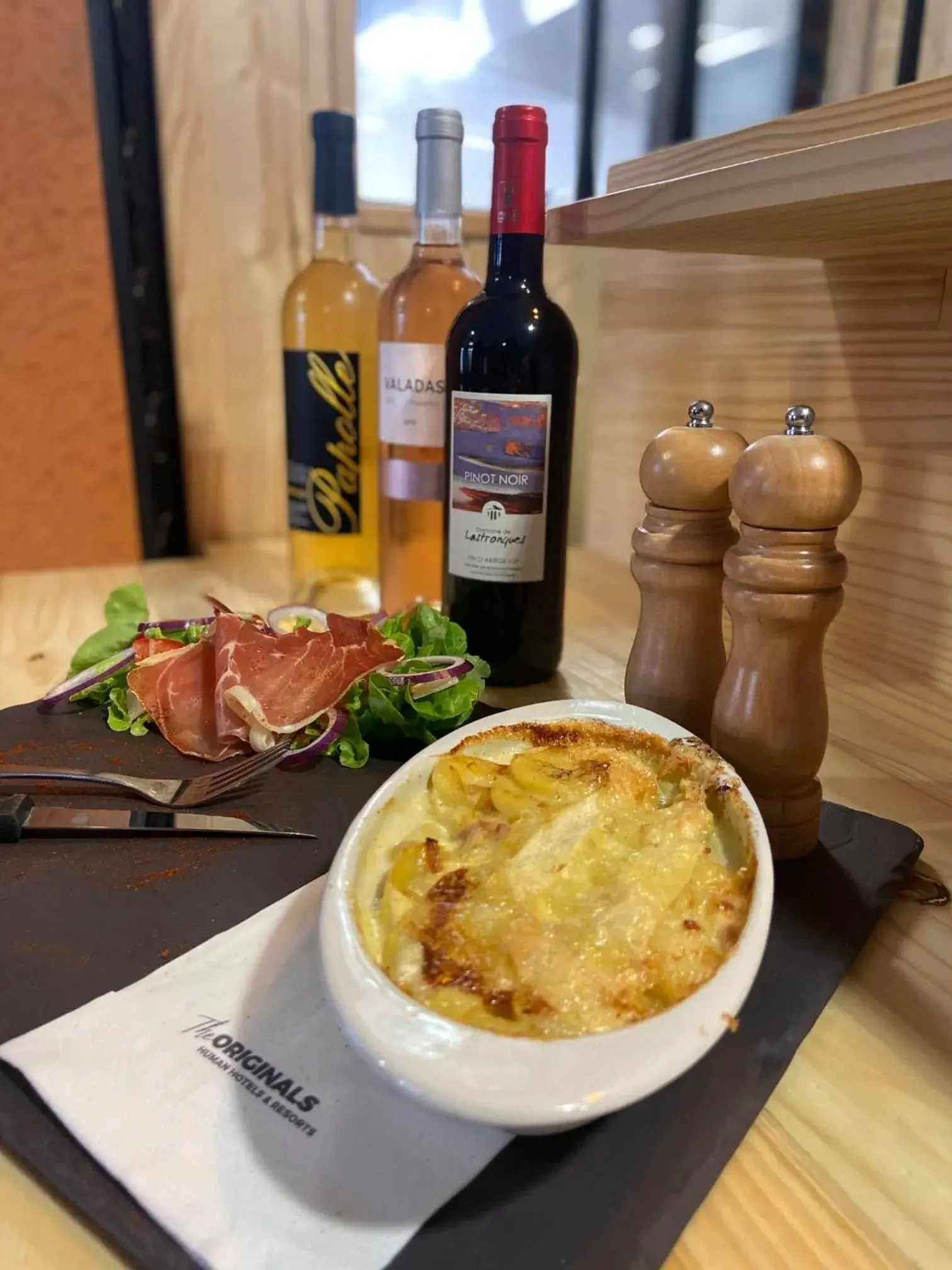 Restaurant/places to eat in The Originals Access, Hôtel Foix Restaurant/places to eat in The Originals Access, Hôtel Foix