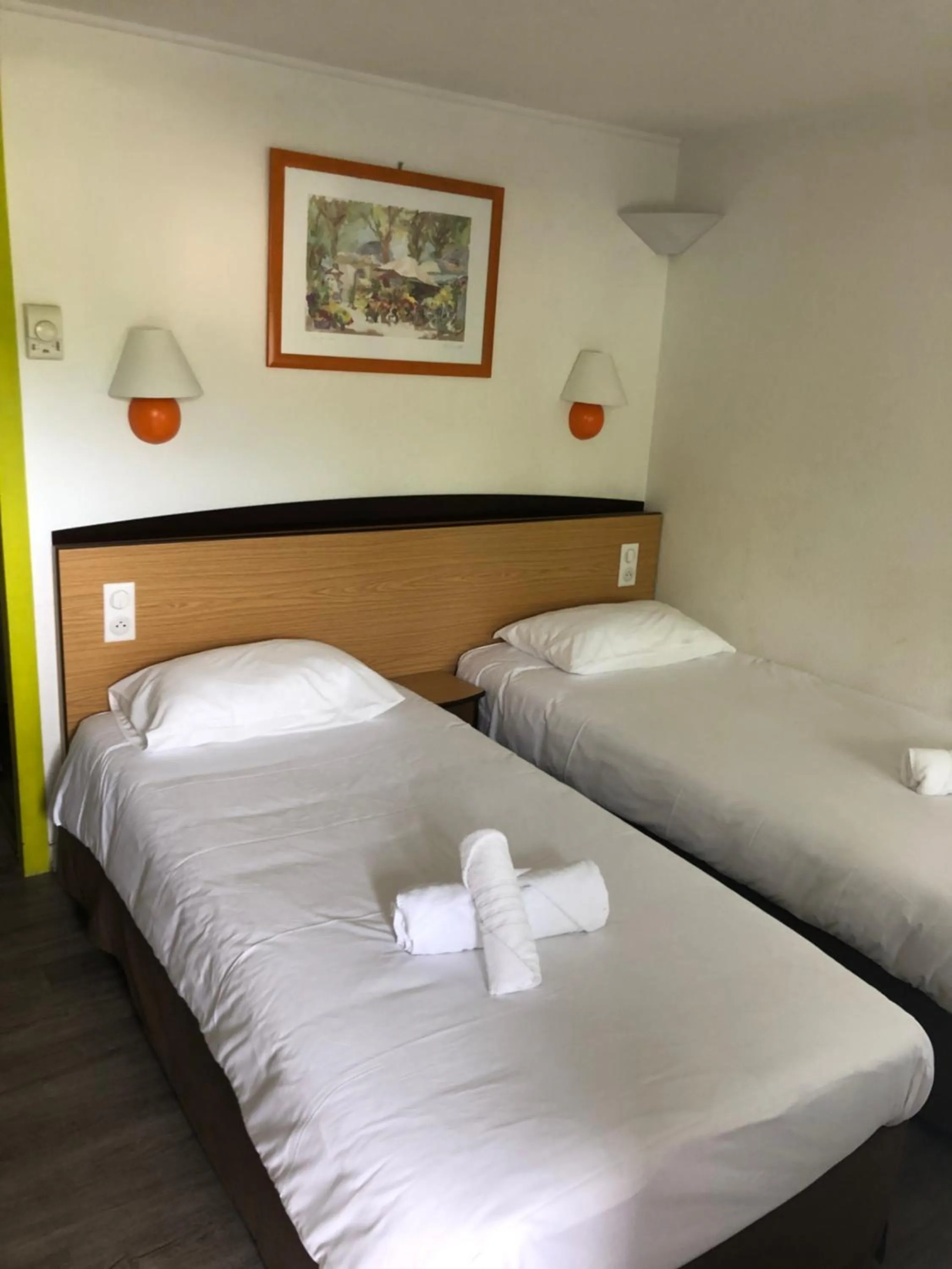 Bed in The Originals Access, Hôtel Foix