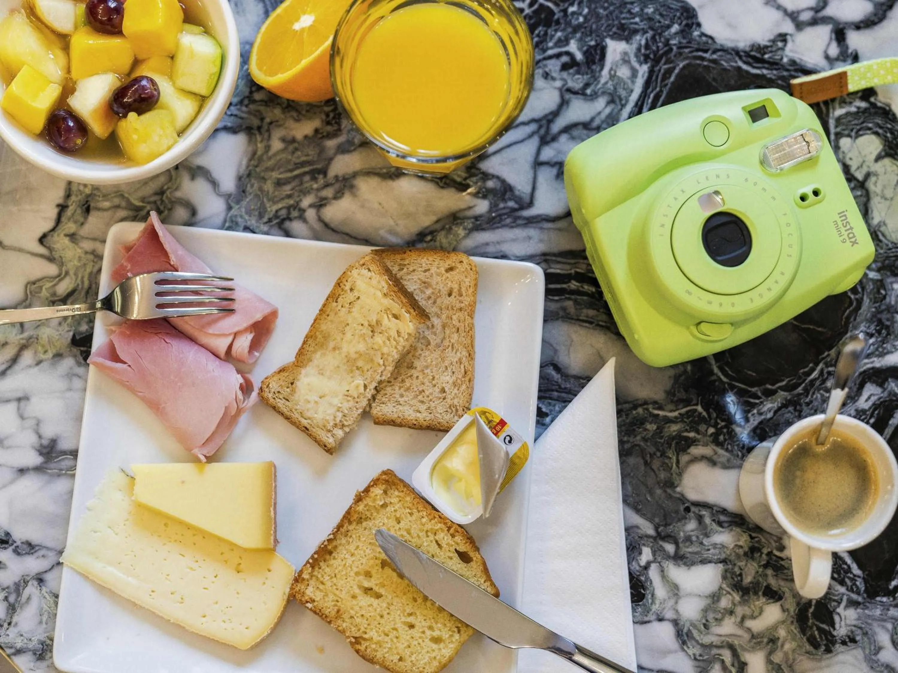 Breakfast in ibis Styles Paris Nation Cours de Vincennes