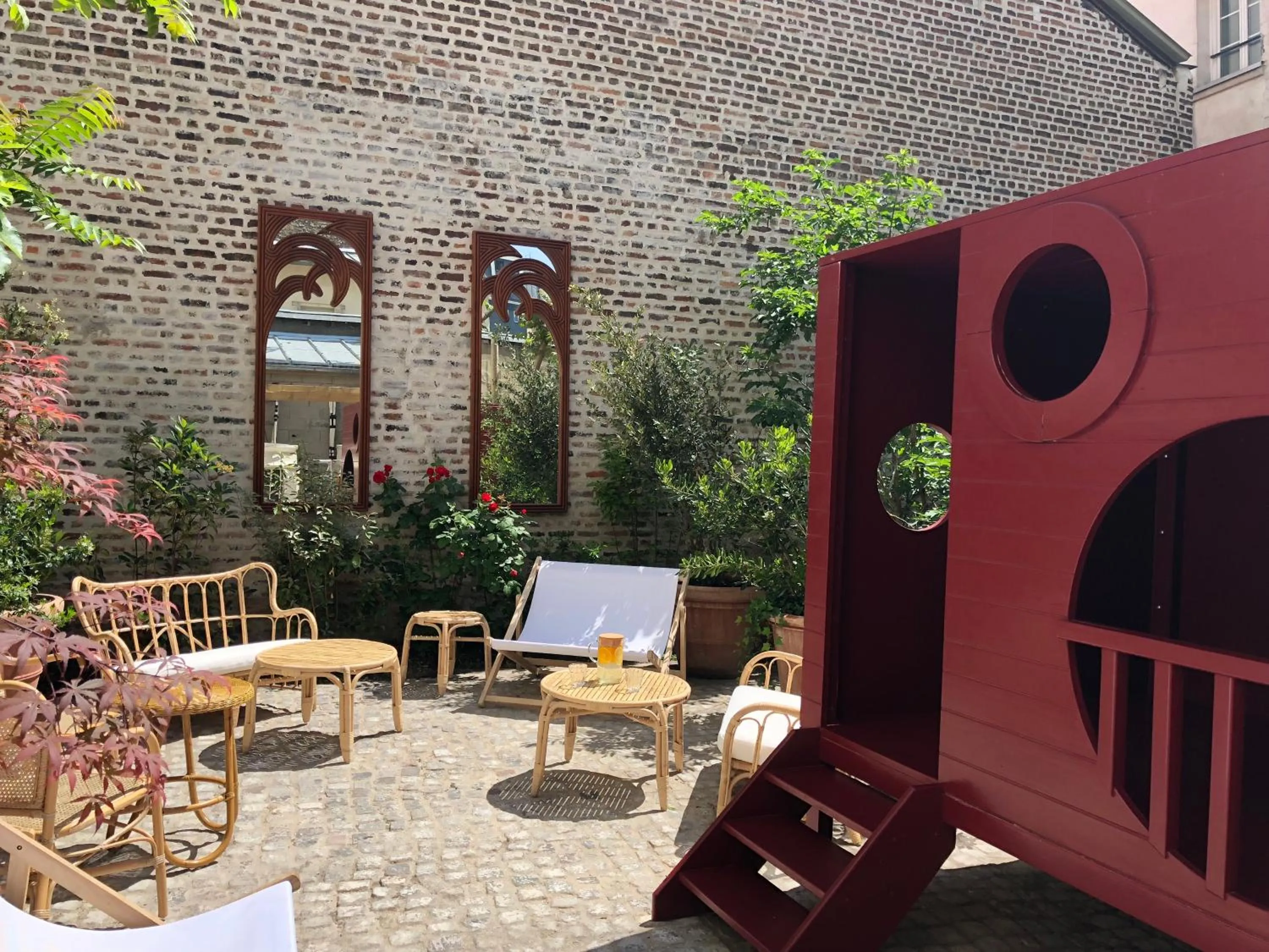 Balcony/Terrace in ibis Styles Paris Nation Cours de Vincennes