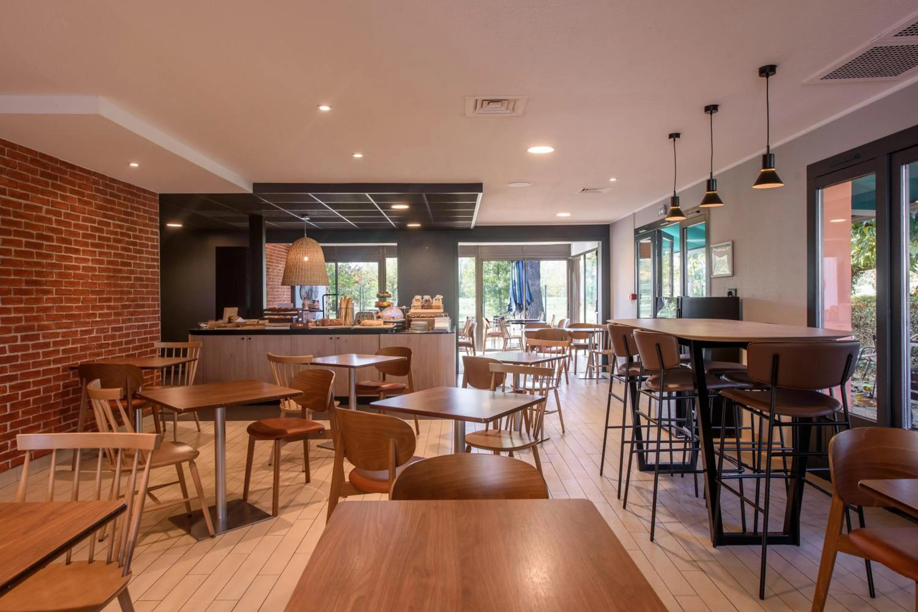 Restaurant/places to eat in Campanile NATURE - Toulouse Nord L'Union