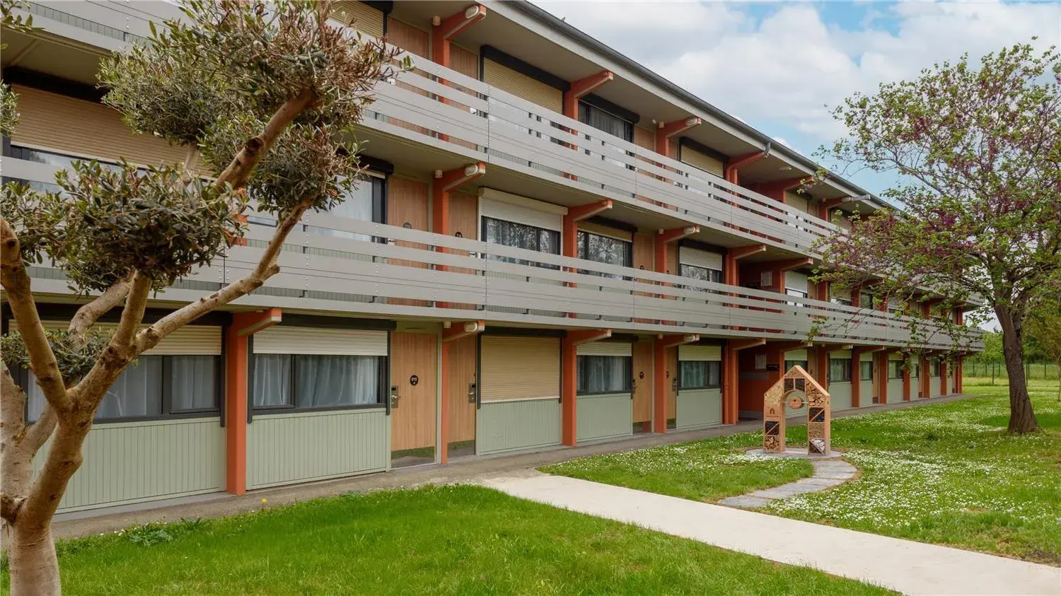 Facade/entrance in Campanile NATURE - Toulouse Nord L'Union Facade/entrance in Campanile NATURE - Toulouse Nord L'Union