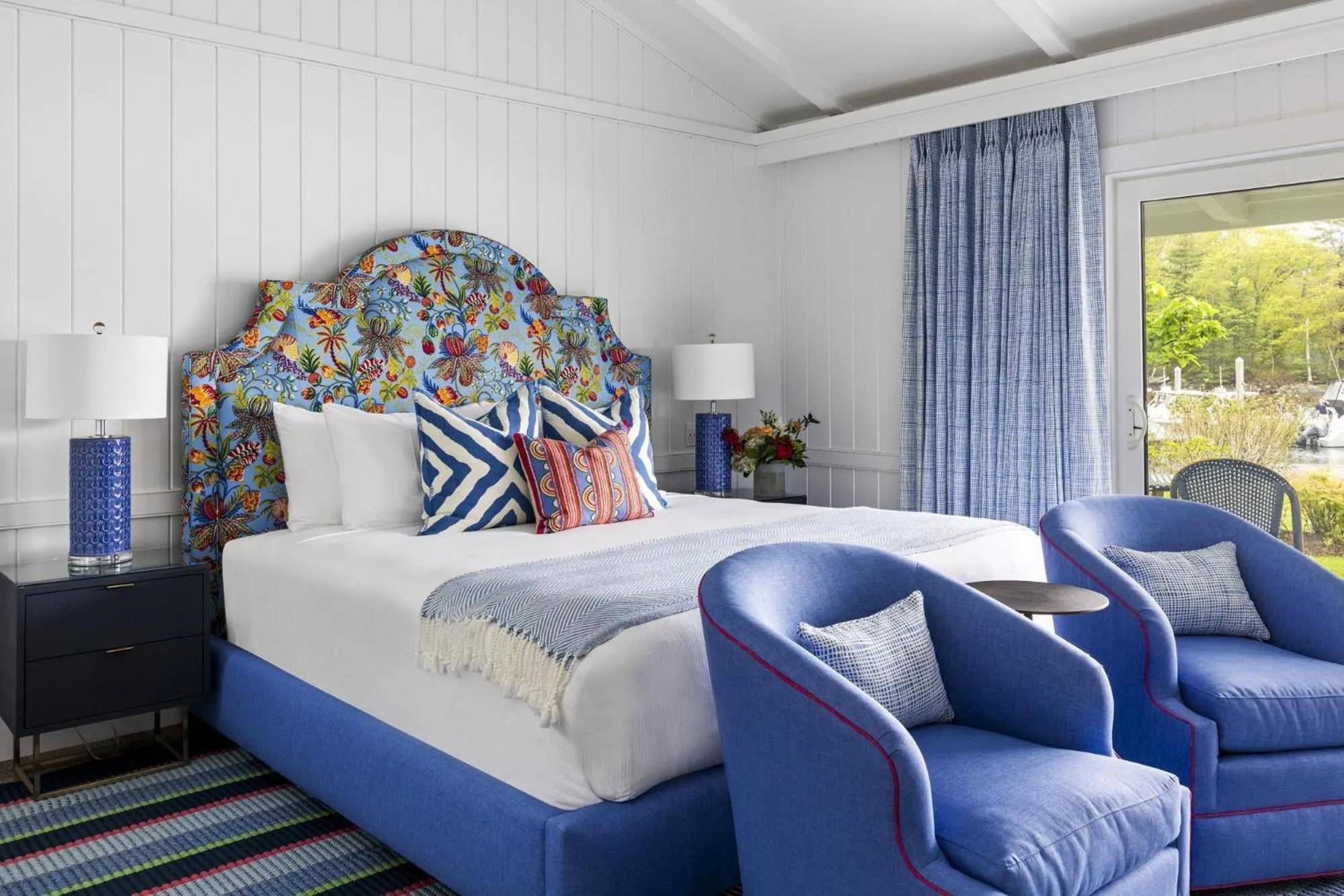 Bedroom, Bed in Yachtsman Lodge & Marina