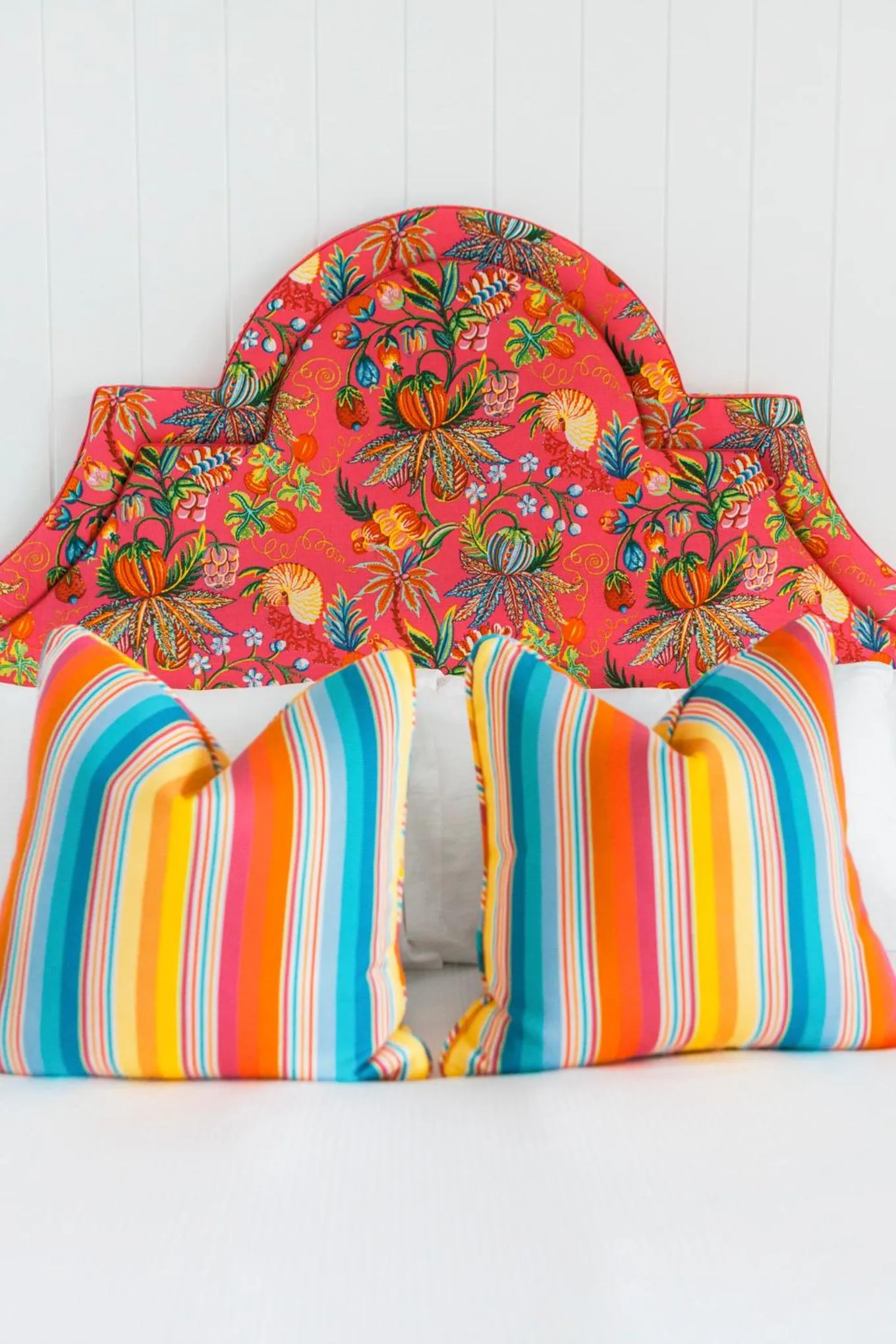 Decorative detail, Bed in Yachtsman Lodge & Marina