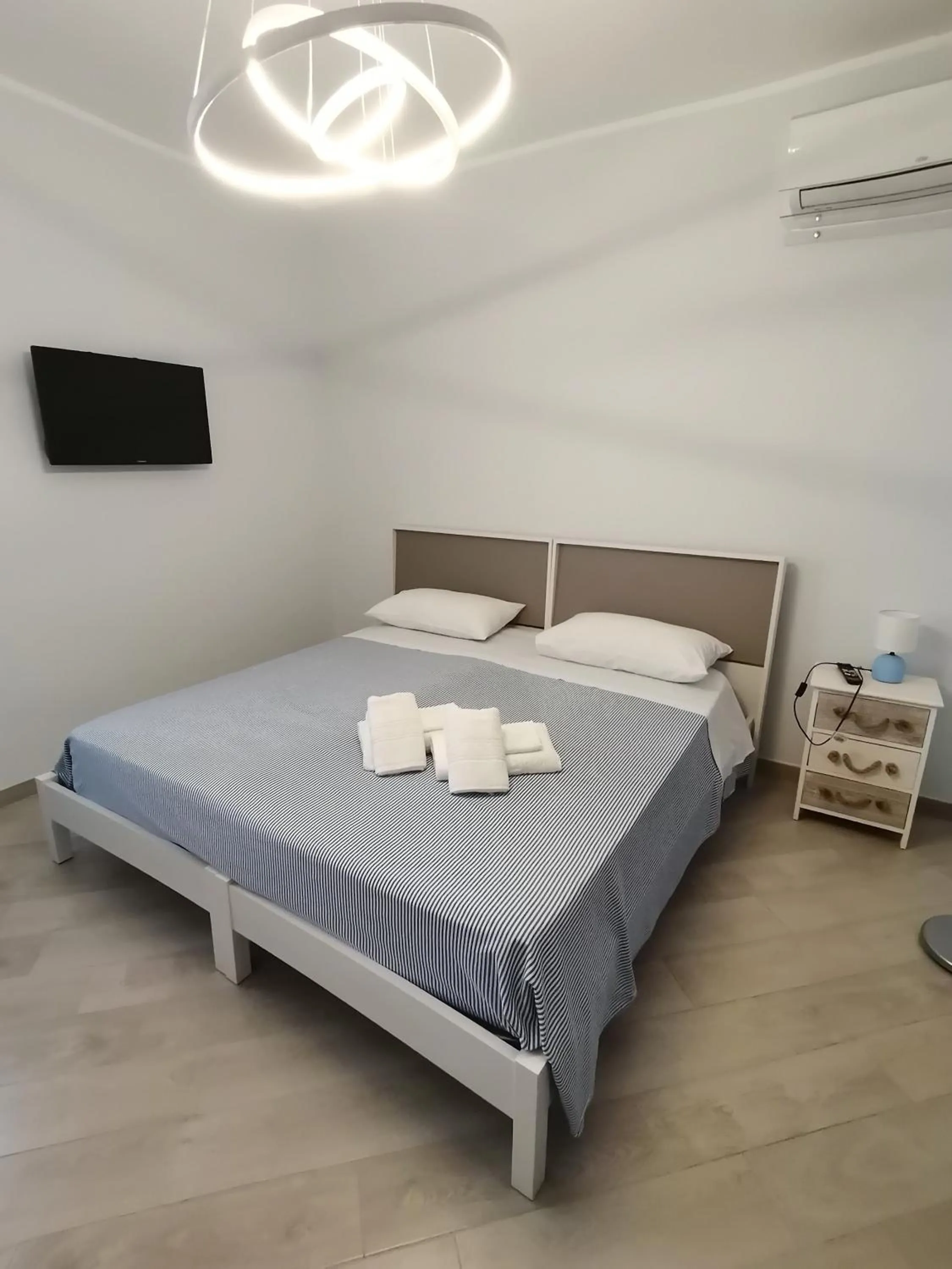 Communal lounge/ TV room in Tamarix