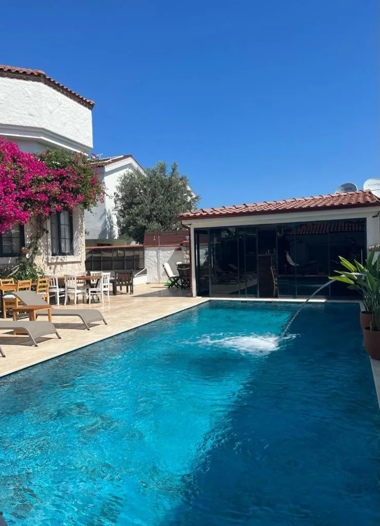 Alaçatı Albatross Hotel