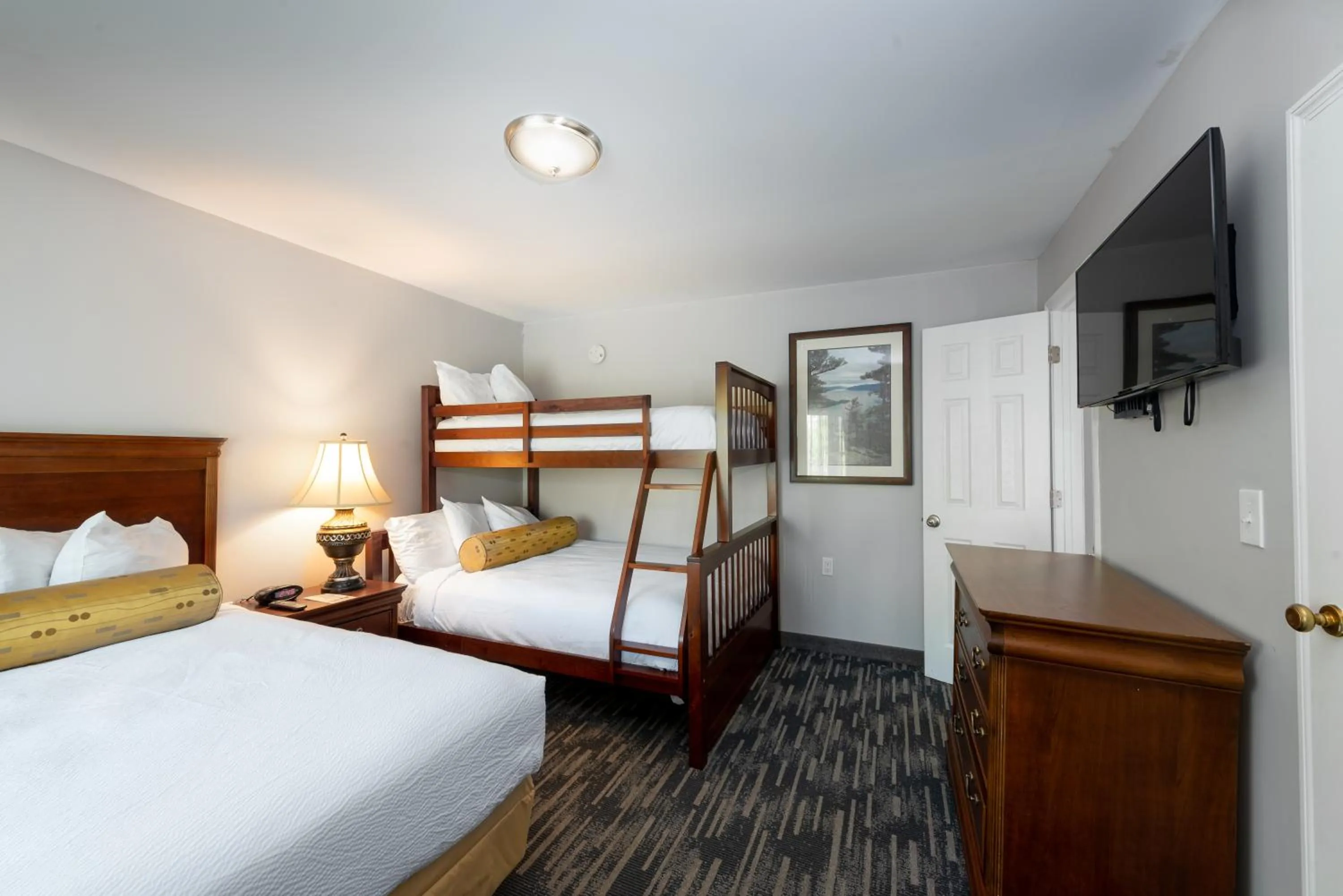 Bed in Scotty's Lakeside Resort