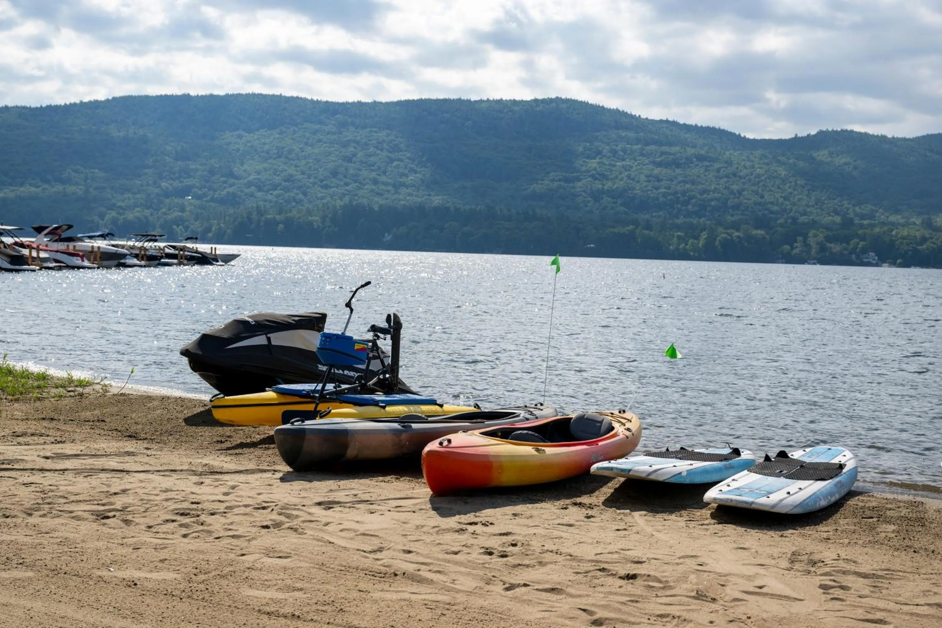 Beach in Scotty's Lakeside Resort