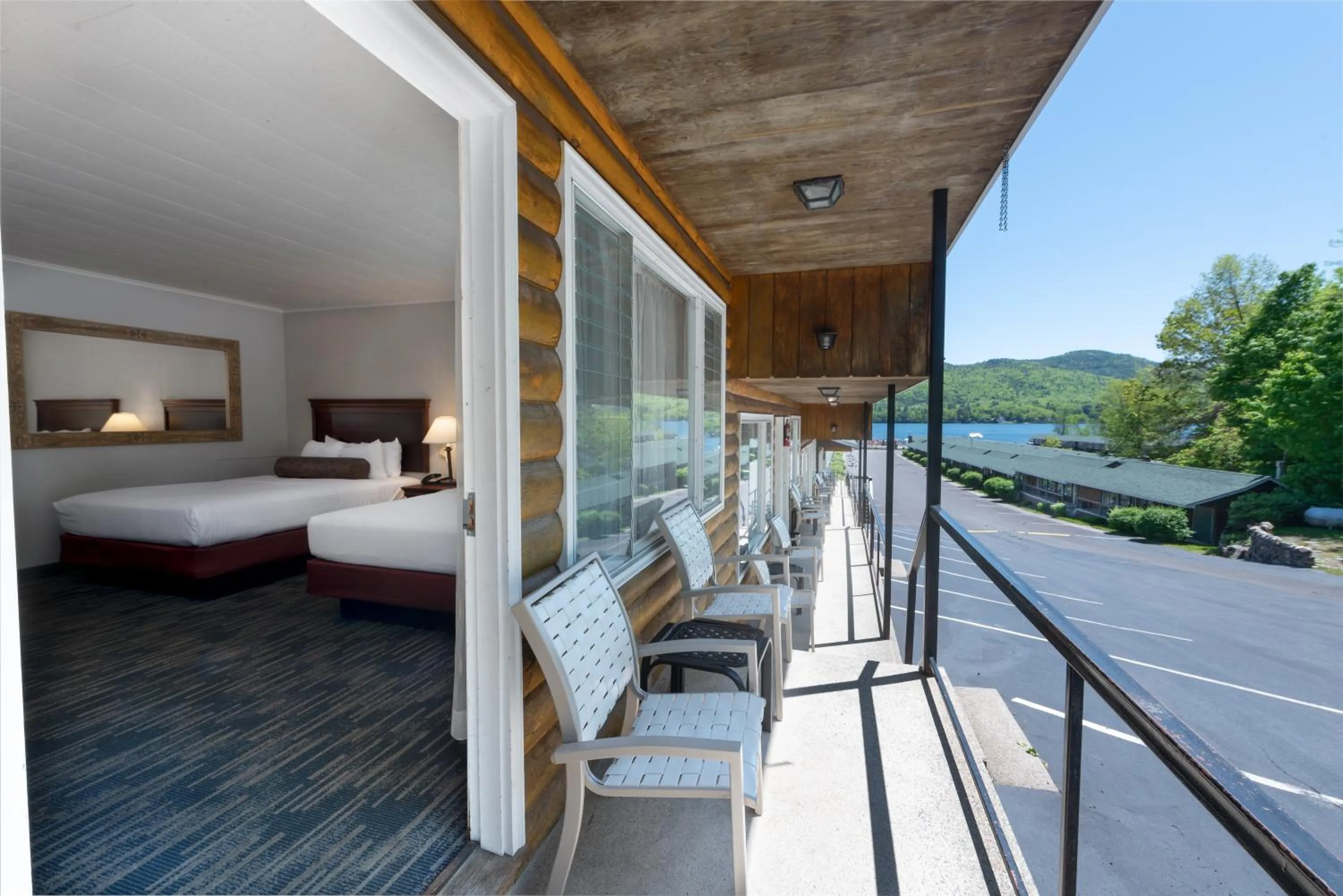 Top of Hill South Side with Two Queen Beds in Scotty's Lakeside Resort