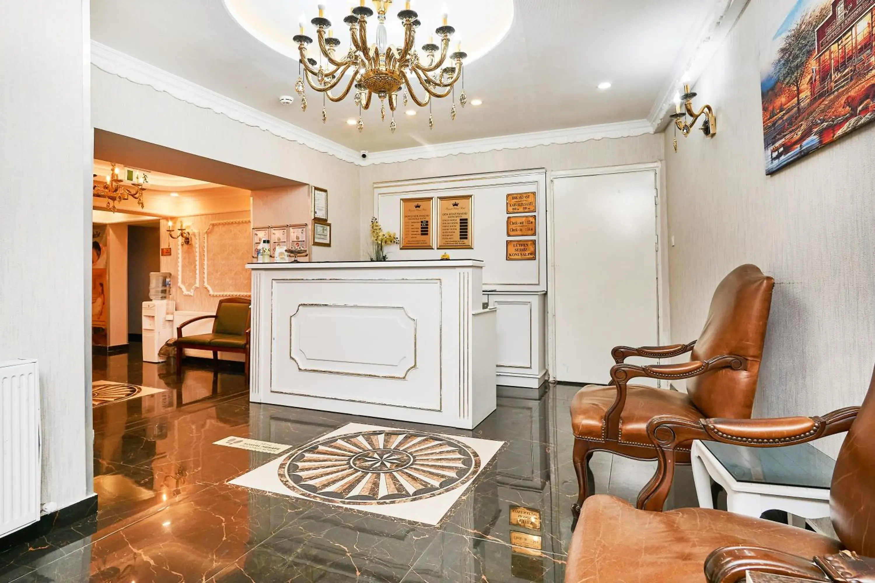 Lobby or reception in Beyazit Palace Hotel Lobby or reception in Beyazit Palace Hotel