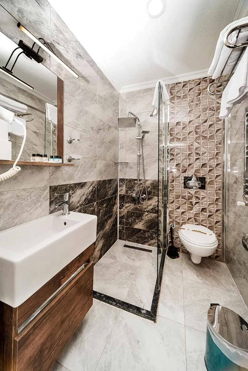 Bathroom in Beyazit Palace Hotel