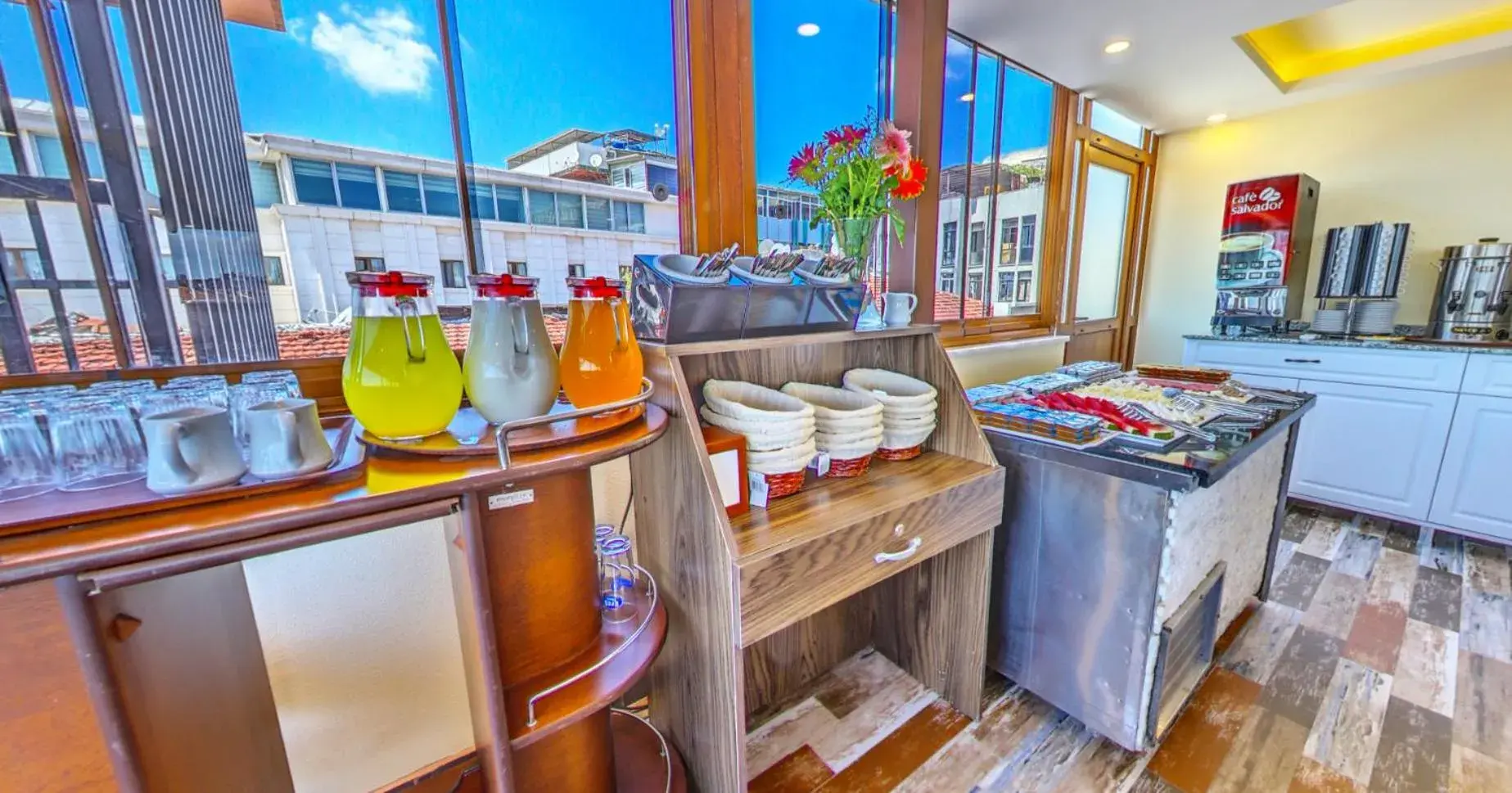 Buffet breakfast in Beyazit Palace Hotel Buffet breakfast in Beyazit Palace Hotel