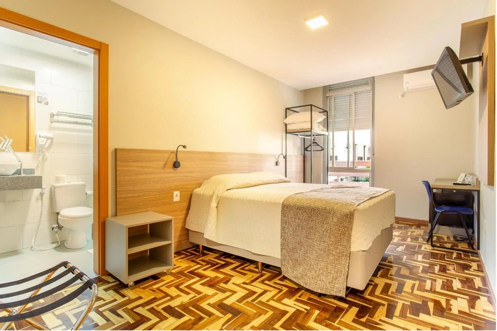 Bed in Hotel Dom Rafael Business