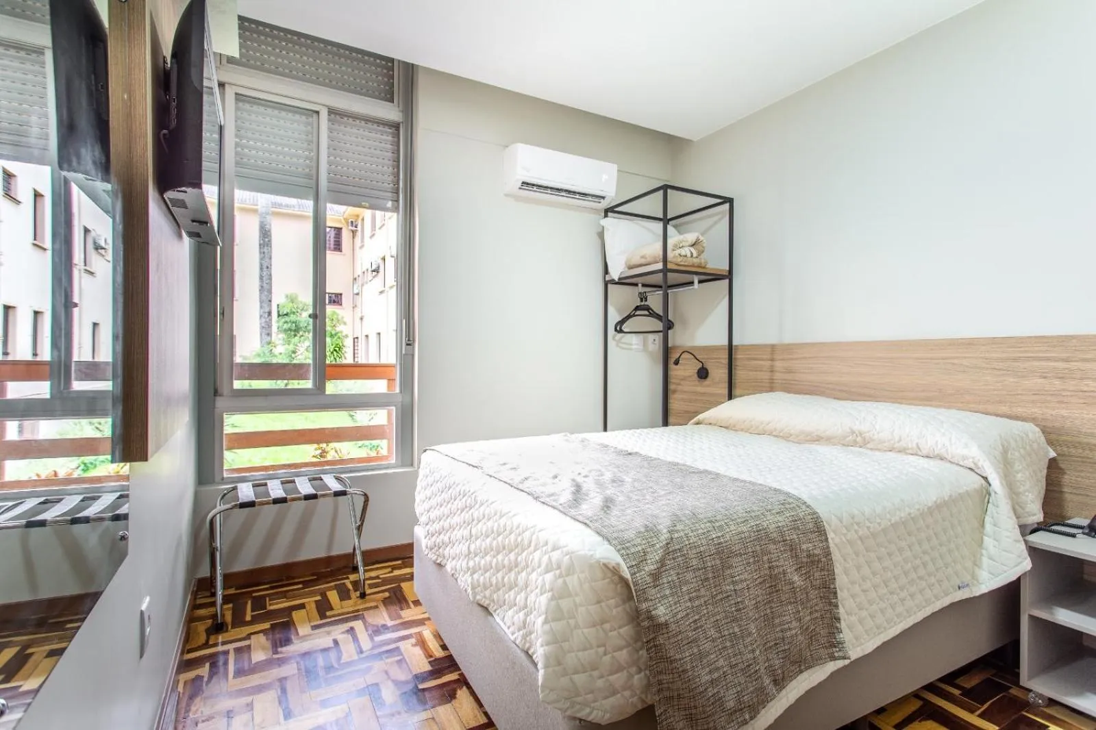 Bed in Hotel Dom Rafael Business