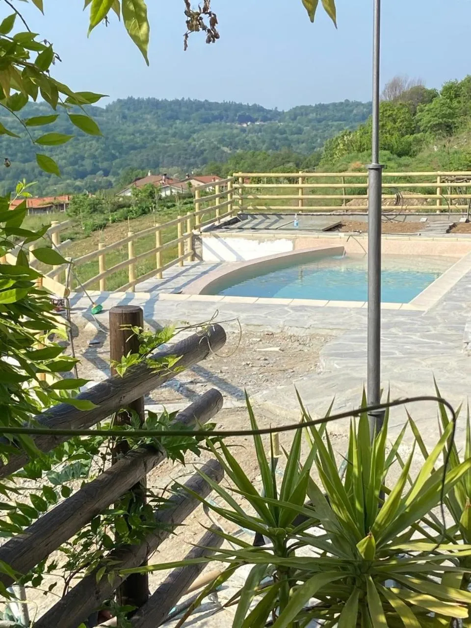 Pool view in Ca Montiglio