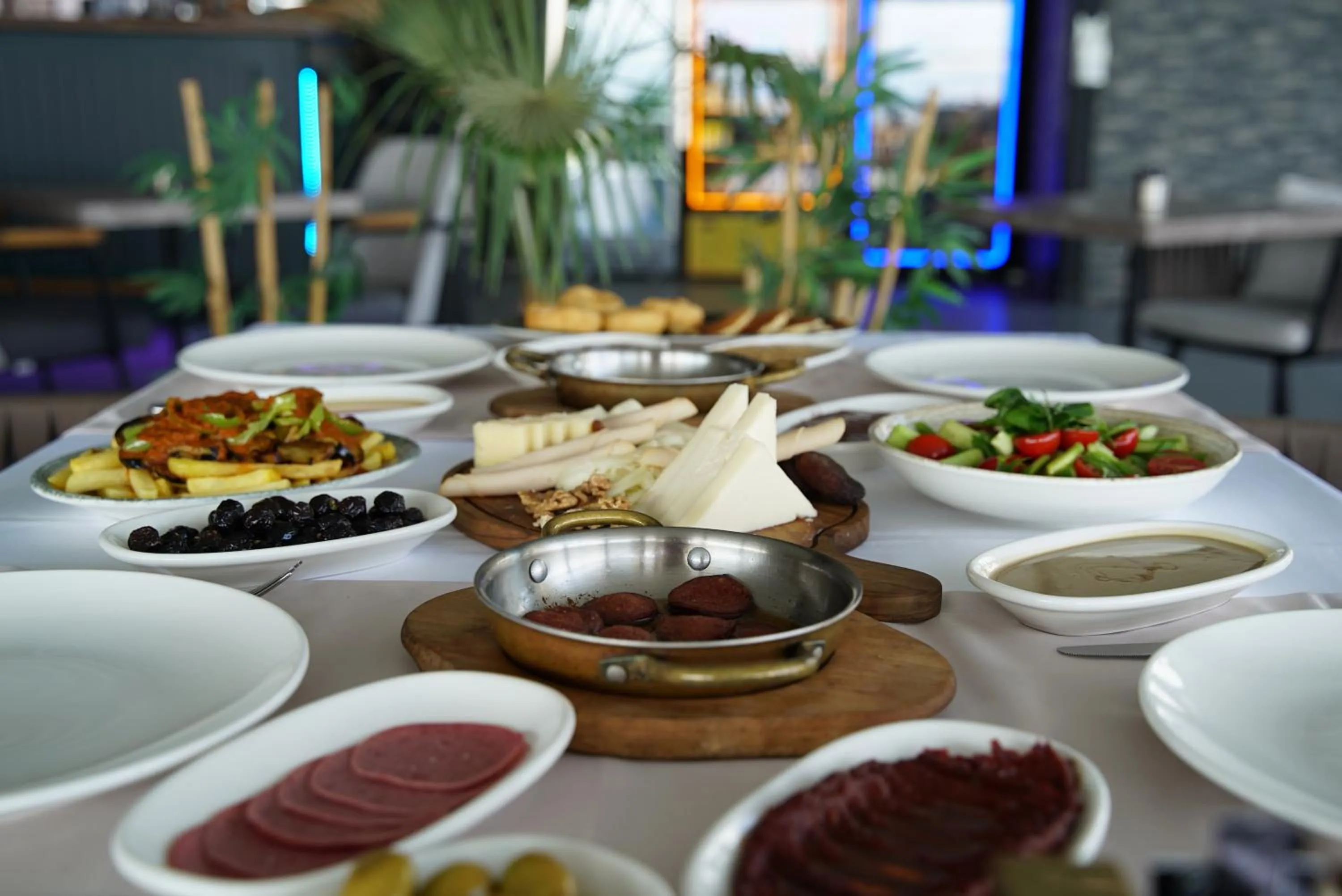 Breakfast in Room 23 Hotel