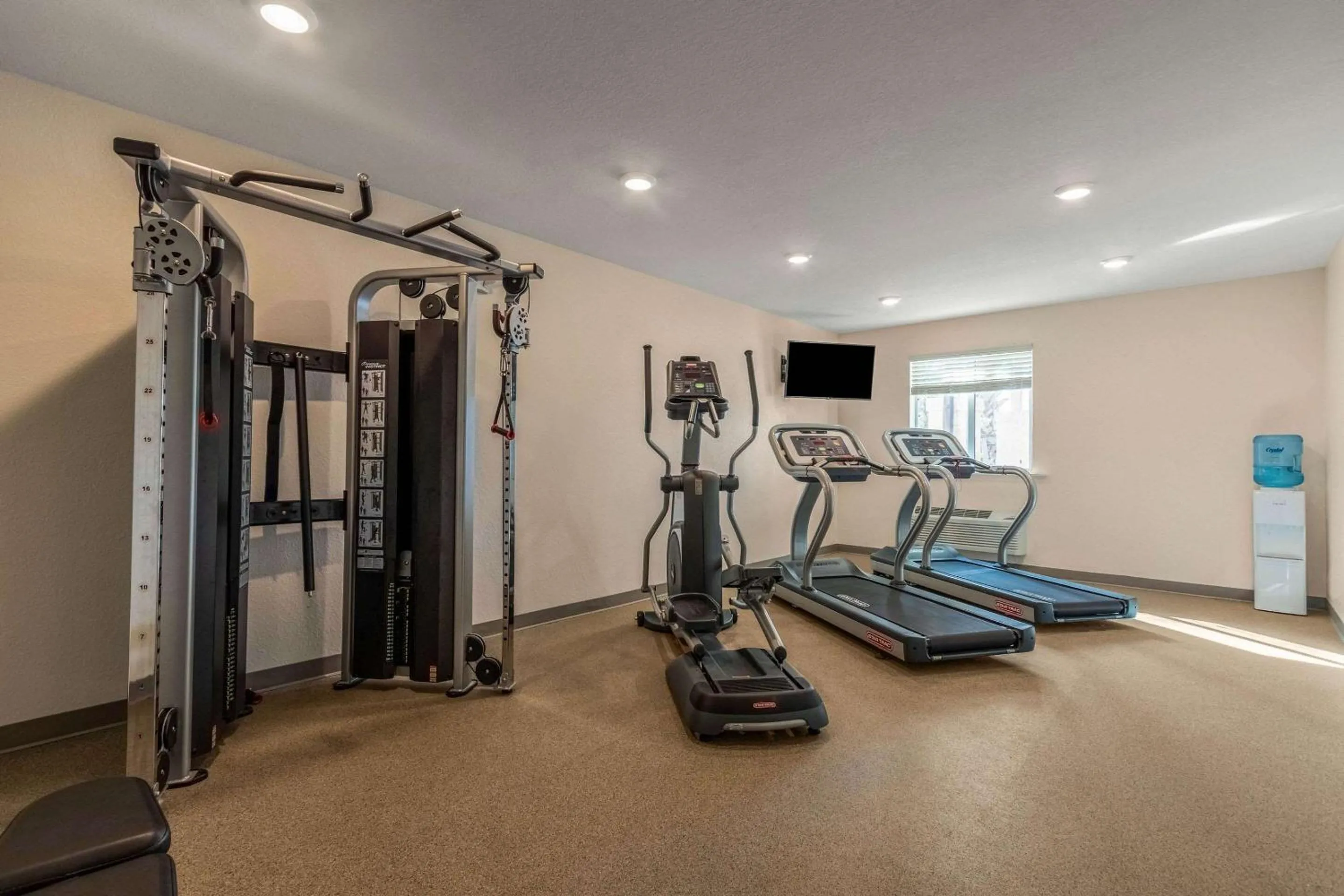 Fitness centre/facilities in WoodSpring Suites Miramar