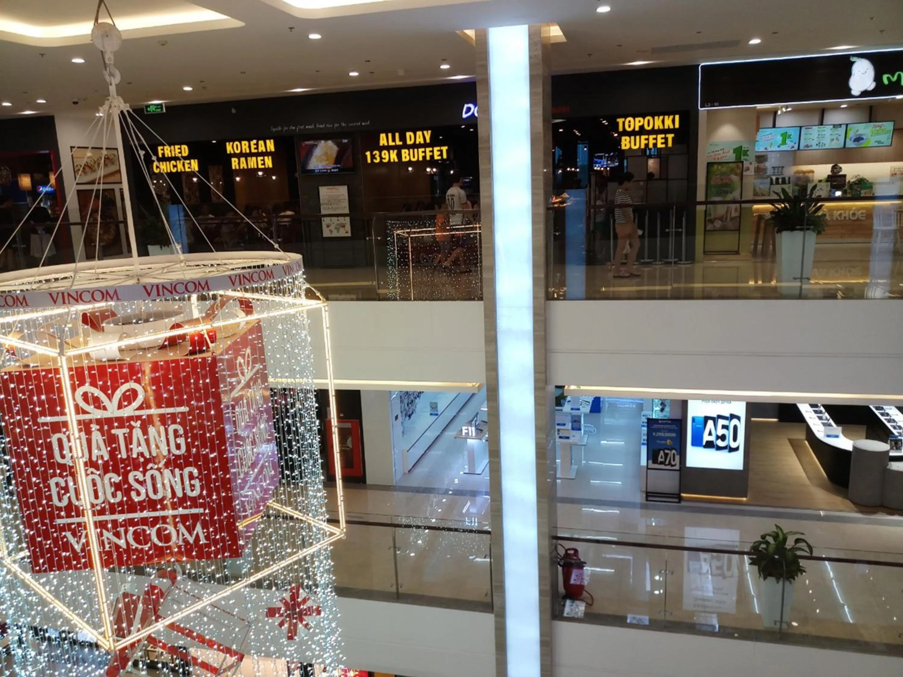 Property building in Luxury Apartment Vinhomes Skylake