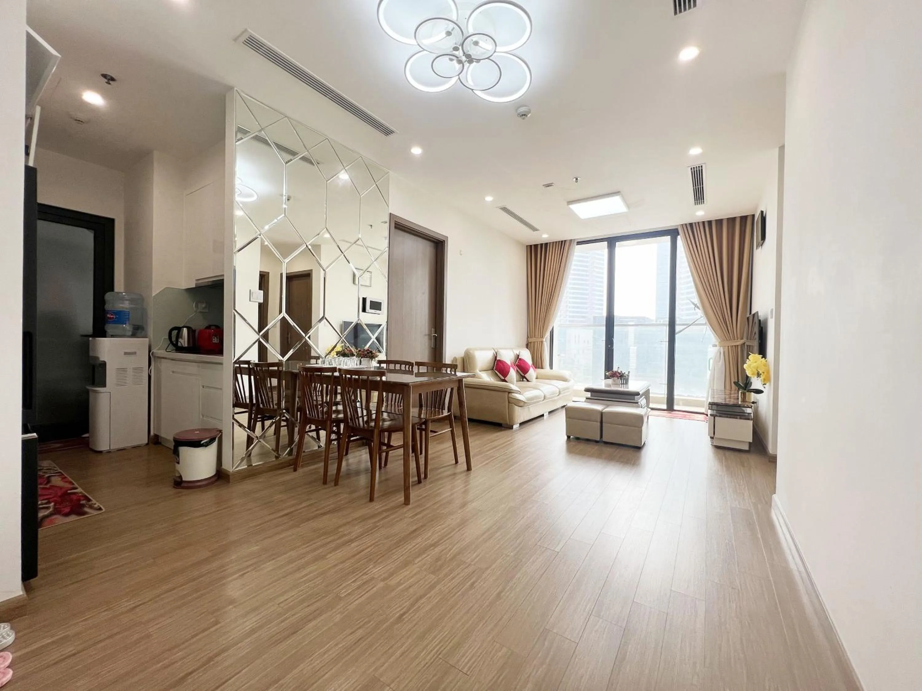 Luxury Apartment Vinhomes Skylake