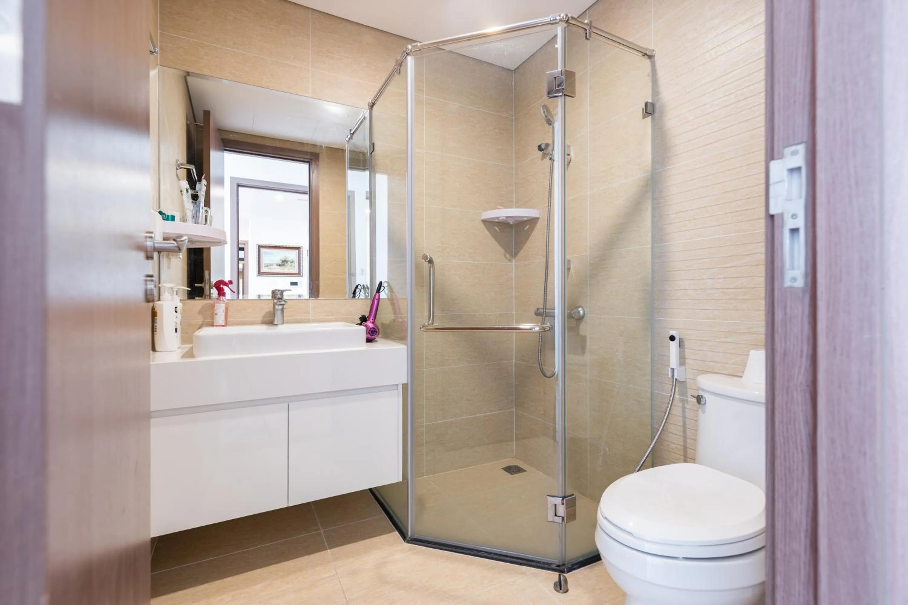 Luxury Apartment Vinhomes Skylake