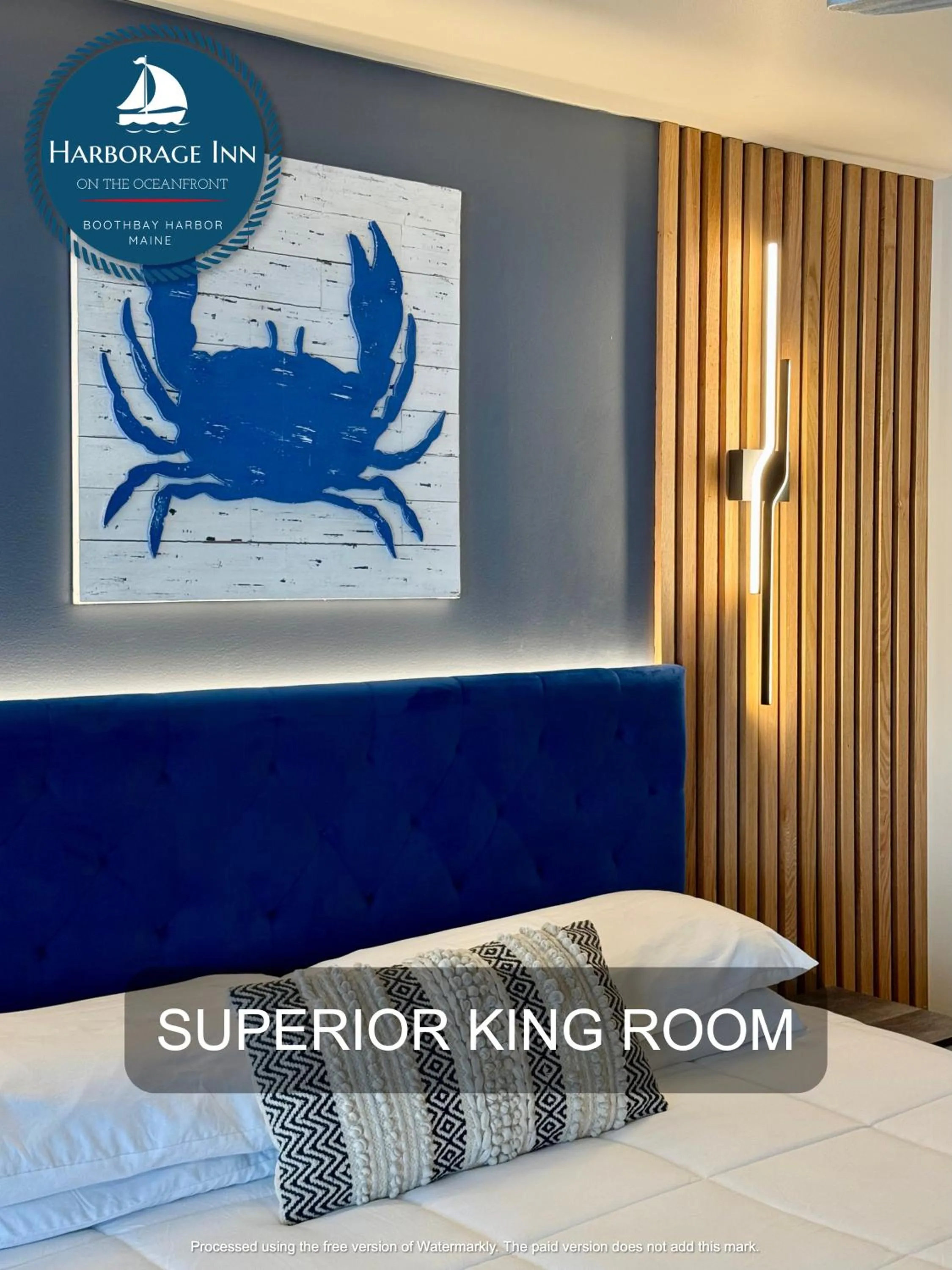 Bed in Harborage Inn on the Oceanfront