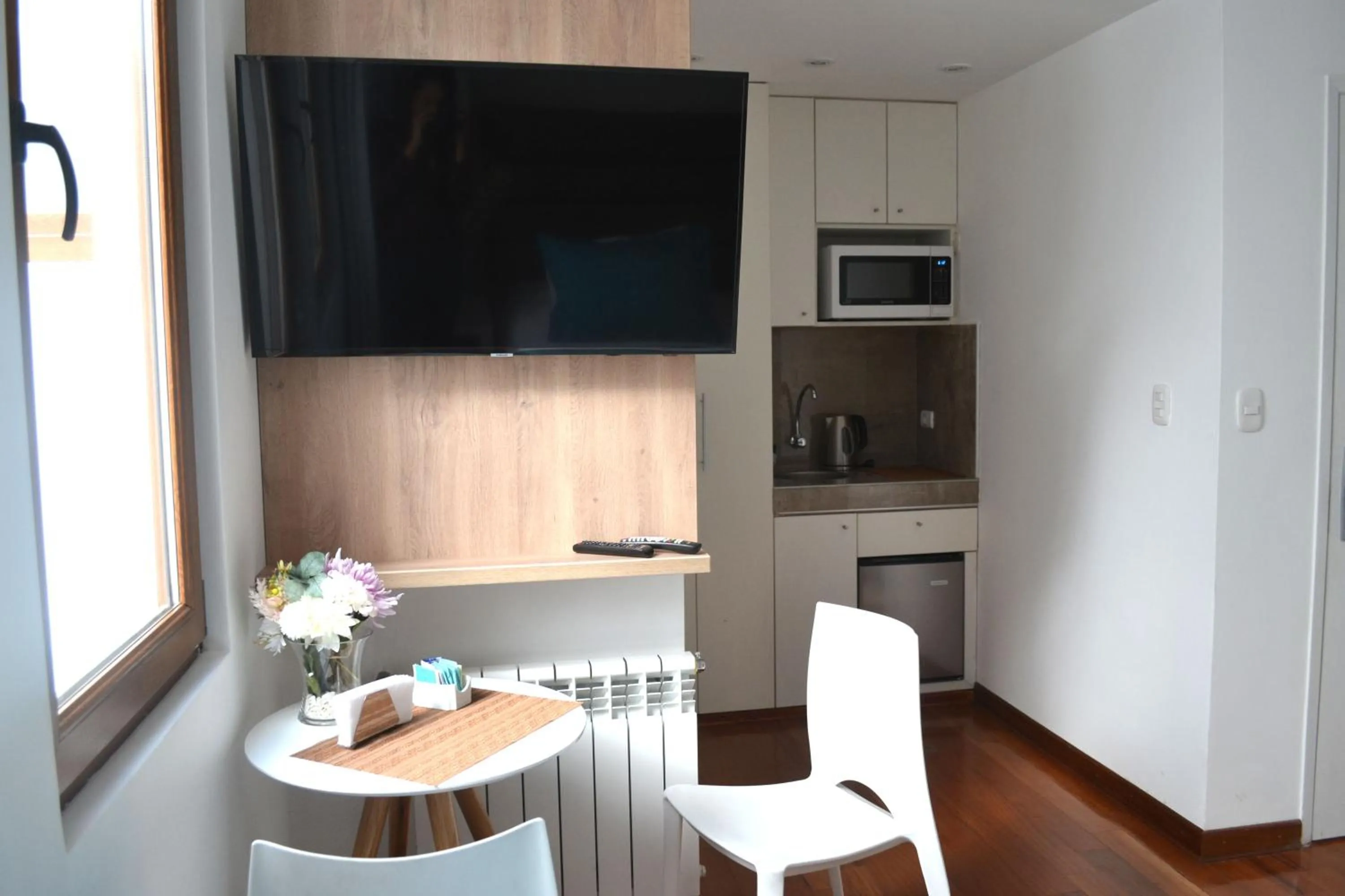 TV and multimedia in Katari Apart Hotel at Qorikancha