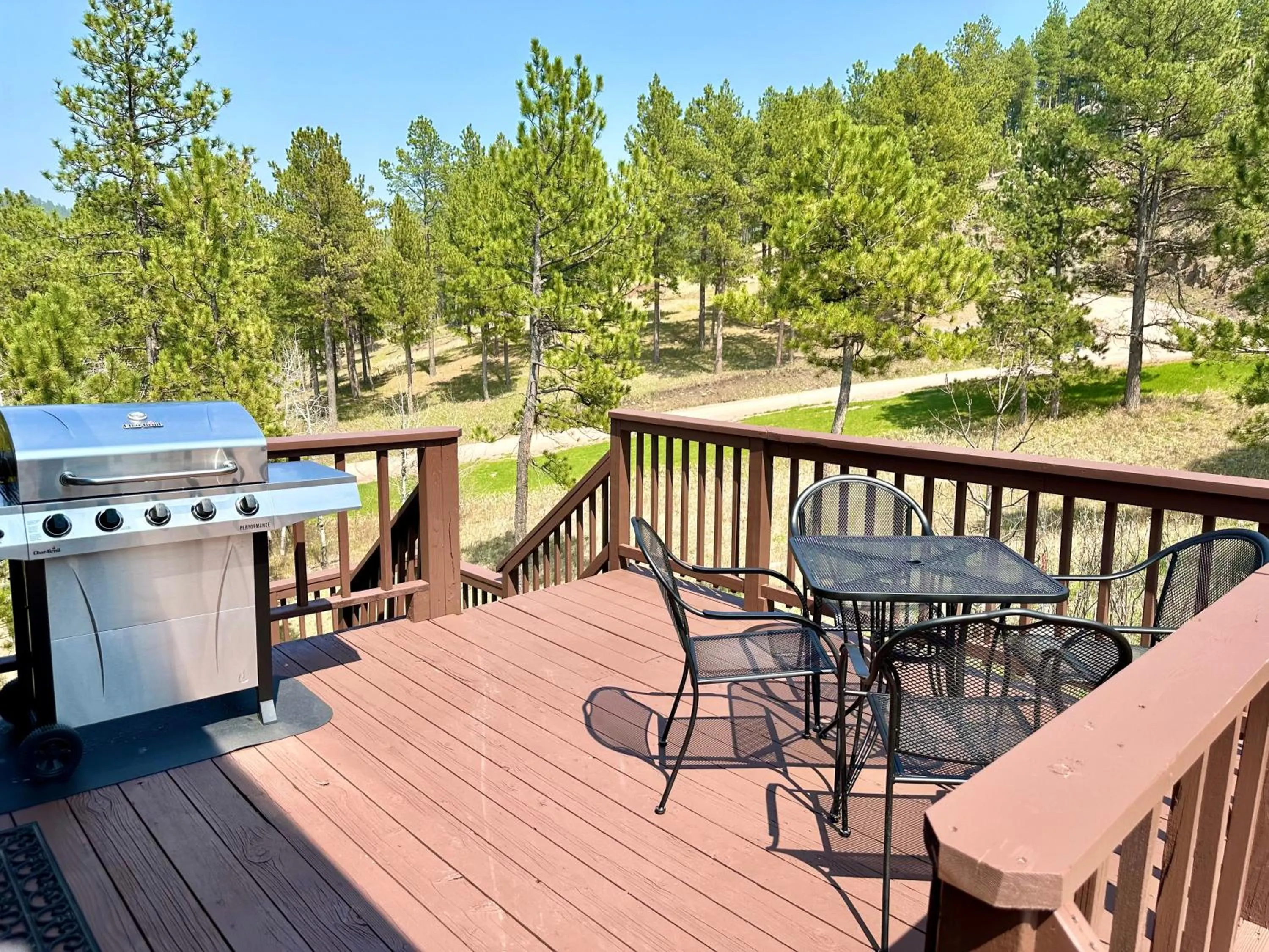 Patio in Mountain View Lodge & Cabins