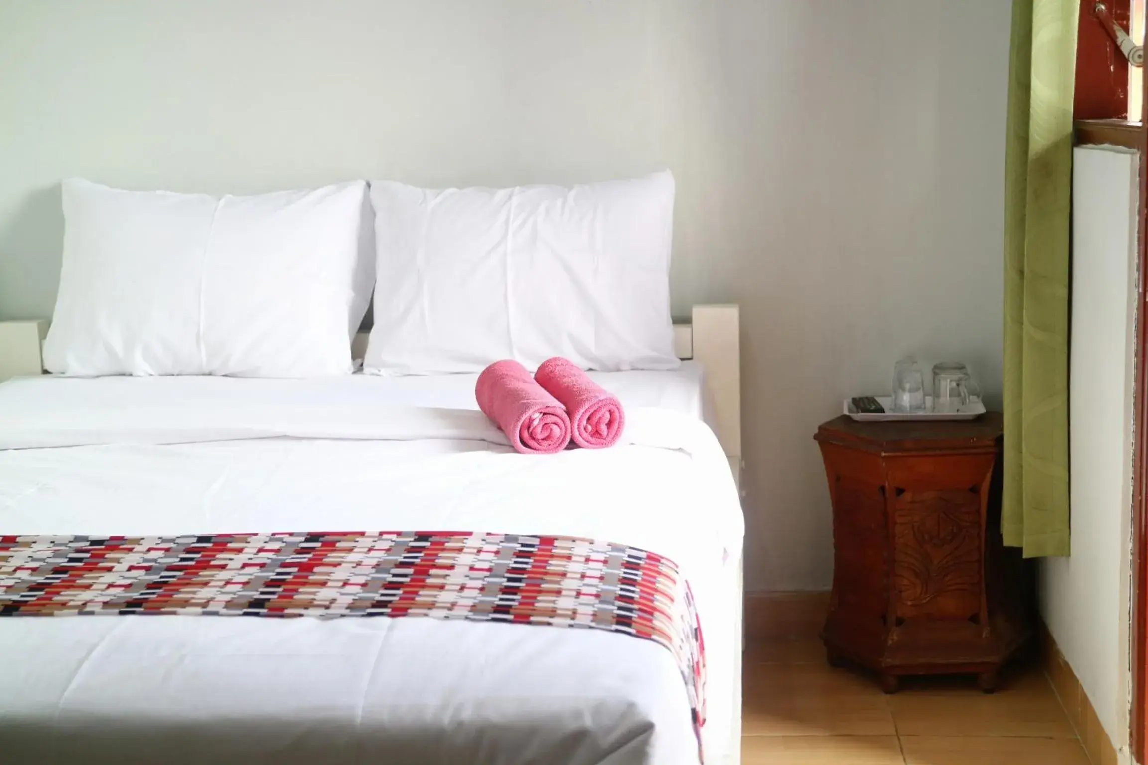 Budget Double Room in The Homey Rooms and Tours Budget Double Room in The Homey Rooms and Tours