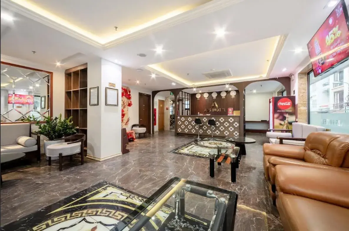 Living room in A25 Hotel - 193 Trung Kinh Living room in A25 Hotel - 193 Trung Kinh