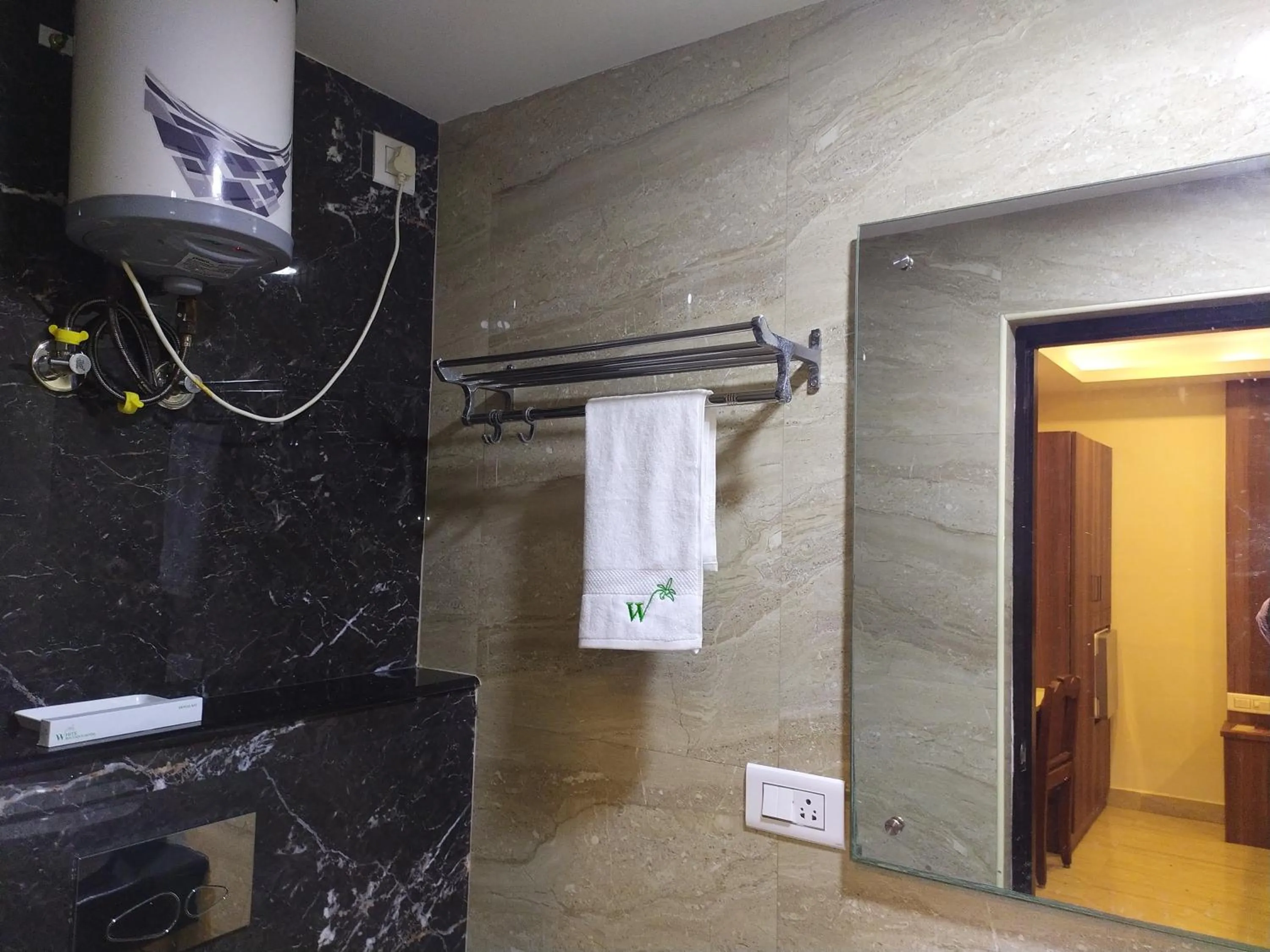 Toilet in Hotel White Boutique