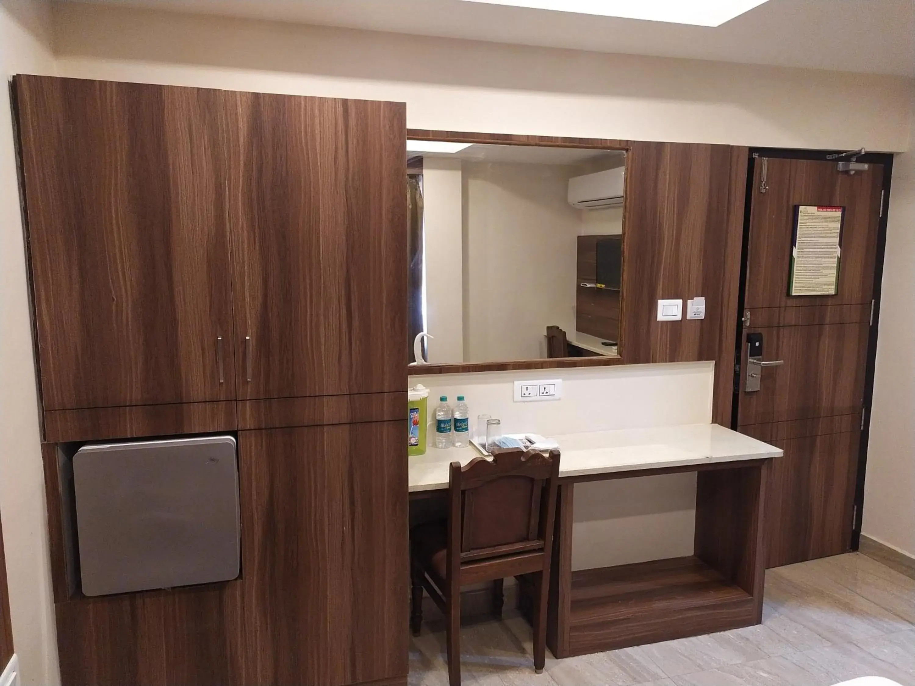 Bed in Hotel White Boutique Bed in Hotel White Boutique