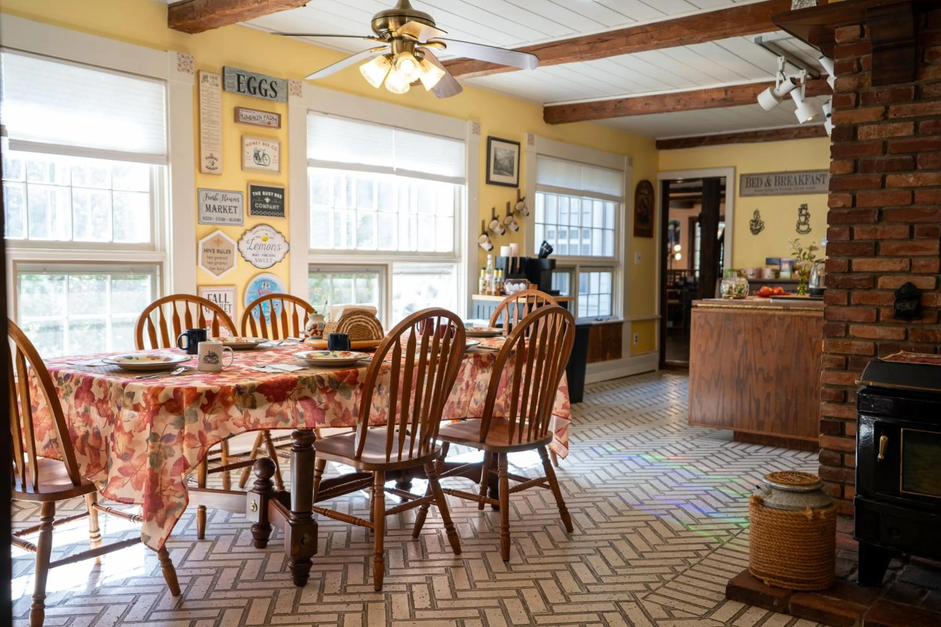Admiral Peary Inn