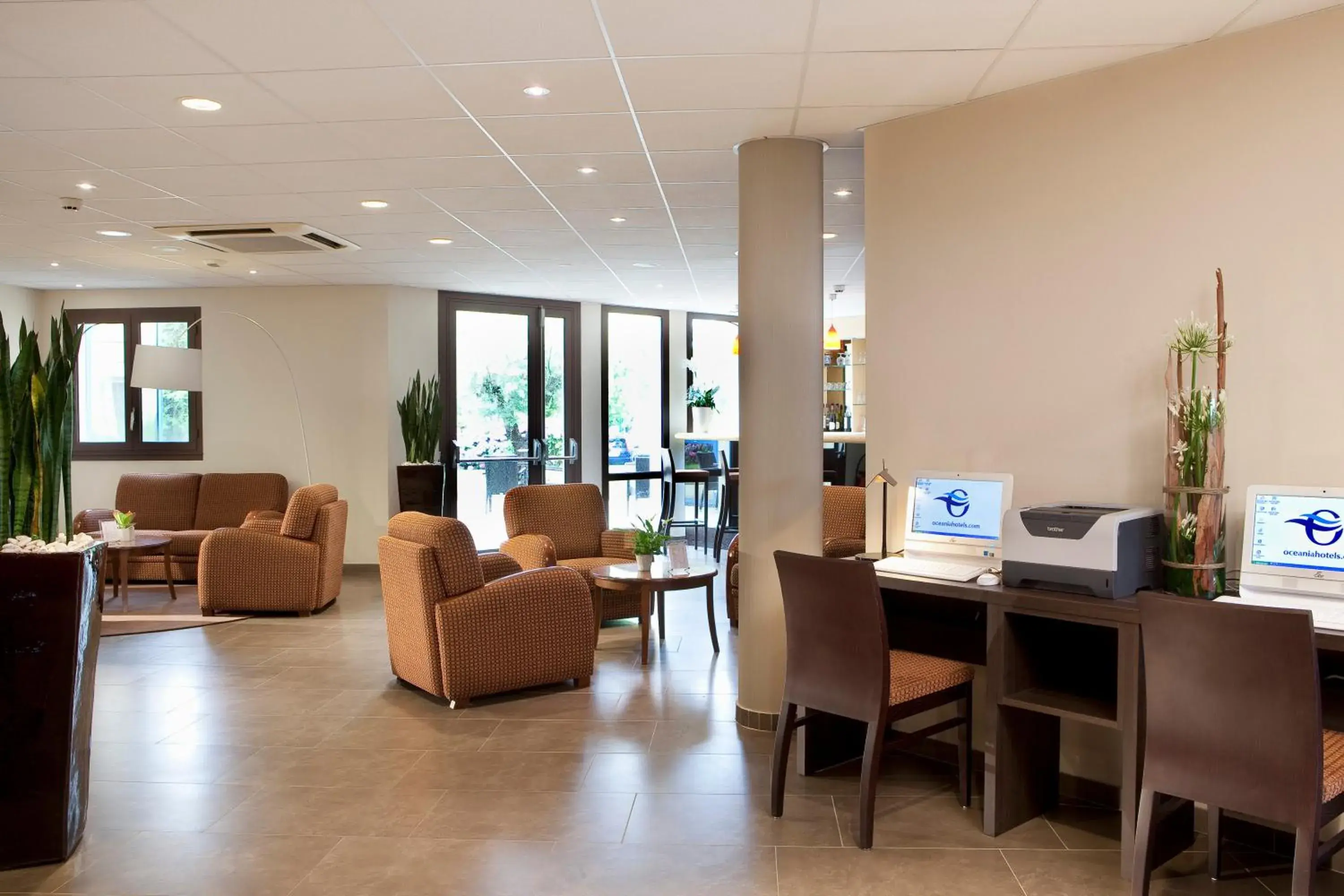 Lobby or reception in Escale Oceania Nantes Aéroport Lobby or reception in Escale Oceania Nantes Aéroport