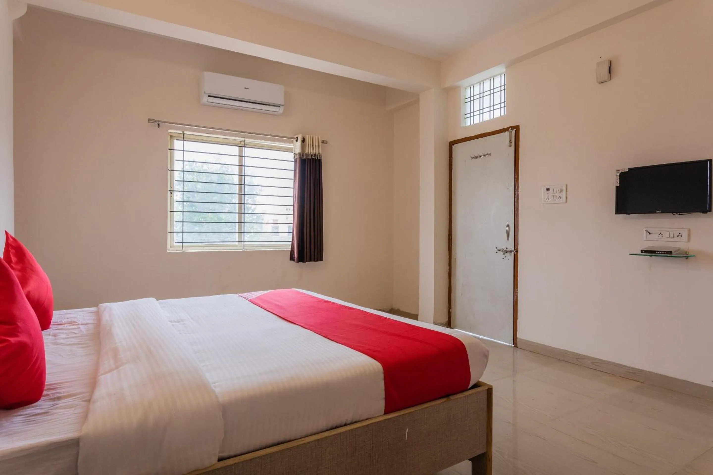 Bedroom, Bed in Hotel O Ocean Pearl