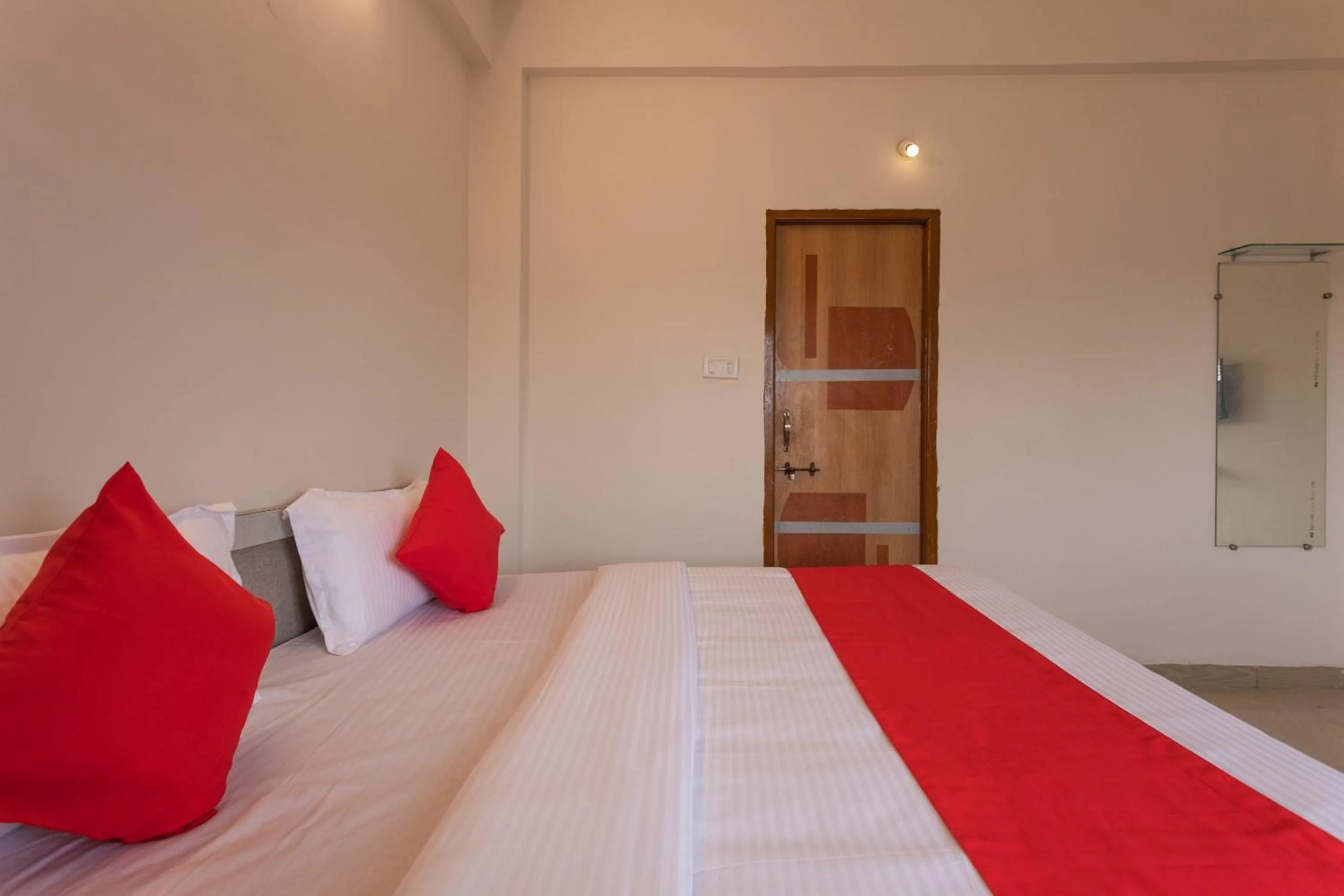 Bedroom, Bed in Hotel O Ocean Pearl